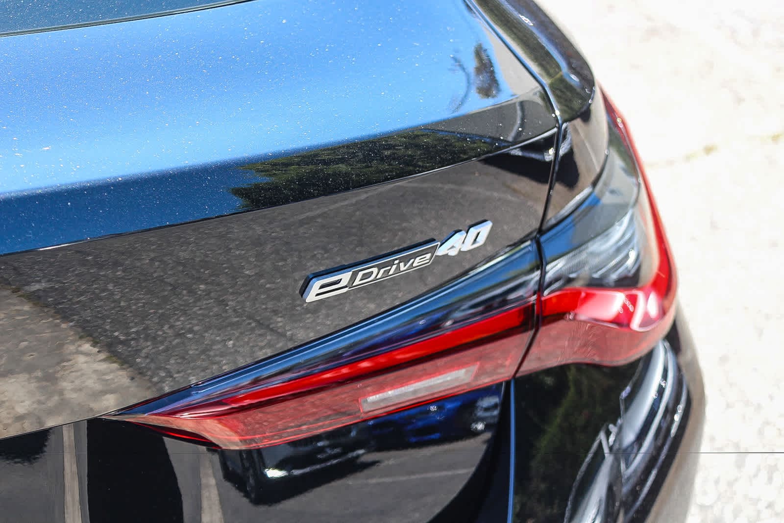Thumbnail: 2026 BMW i4 - 27