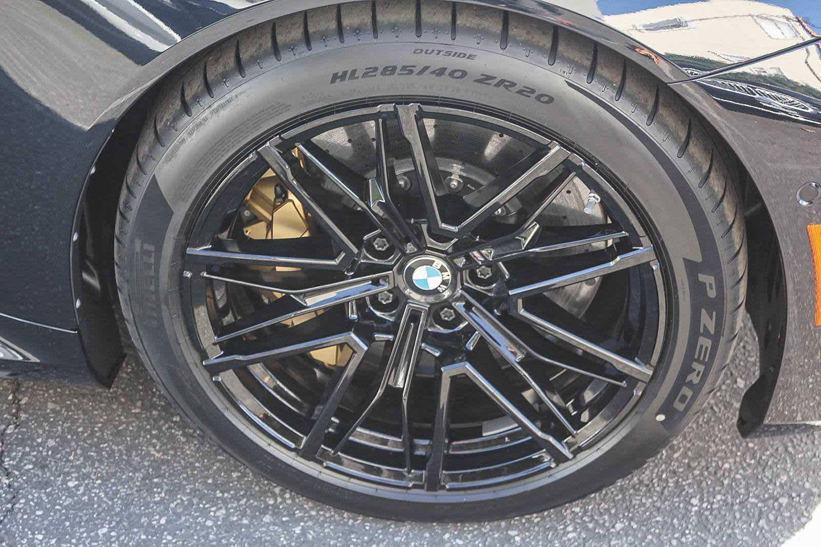 Thumbnail: 2025 BMW M5 - 9