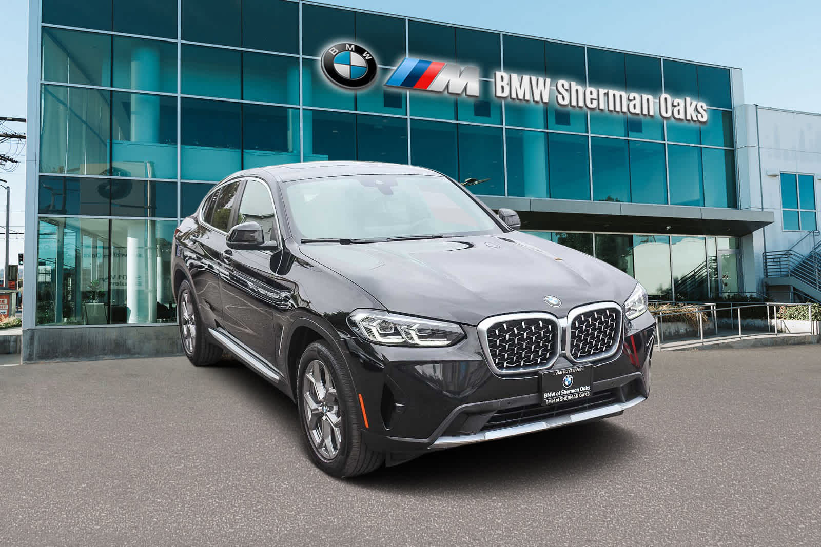 Thumbnail: 2022 BMW X4 - 3