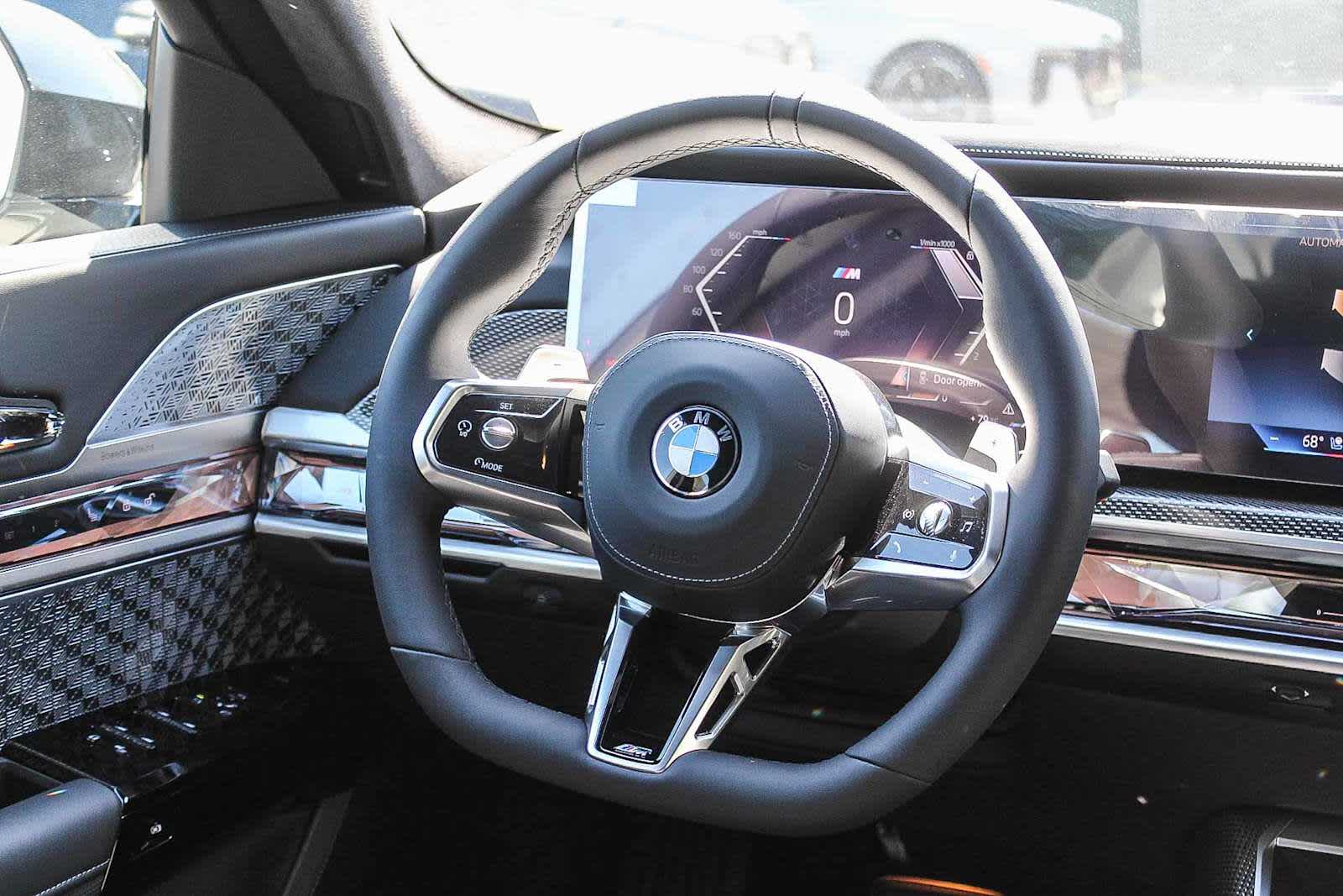 Thumbnail: 2026 BMW 7 Series - 15