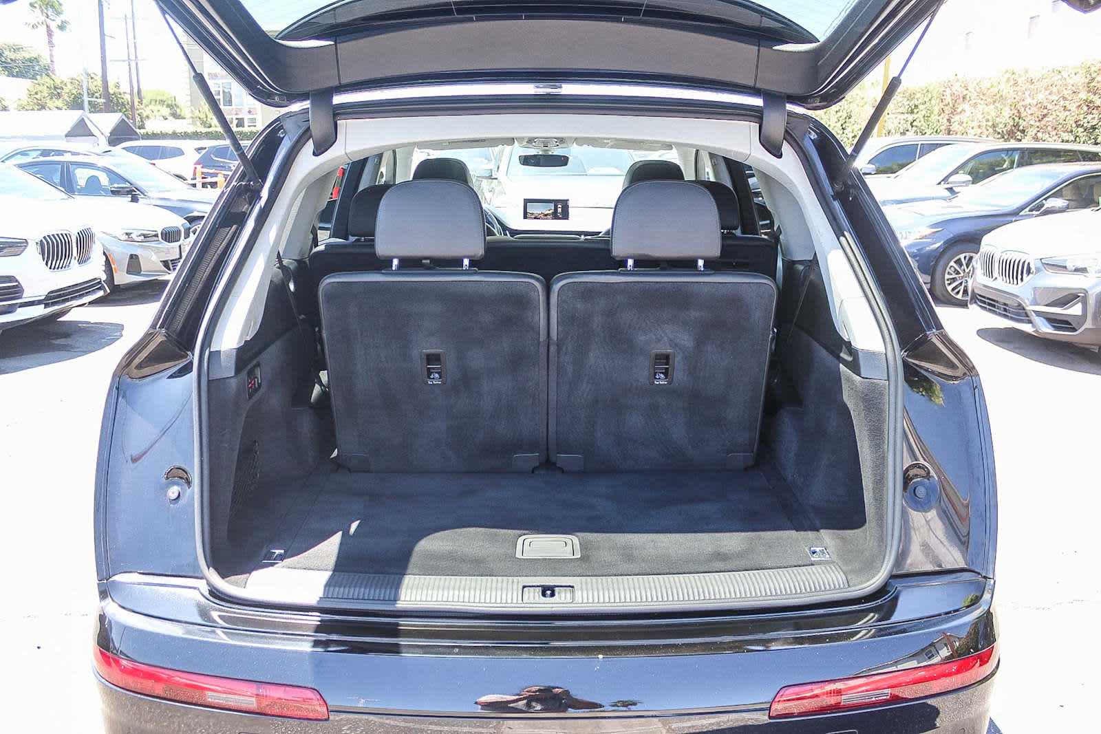 Thumbnail: 2017 Audi Q7 - 25
