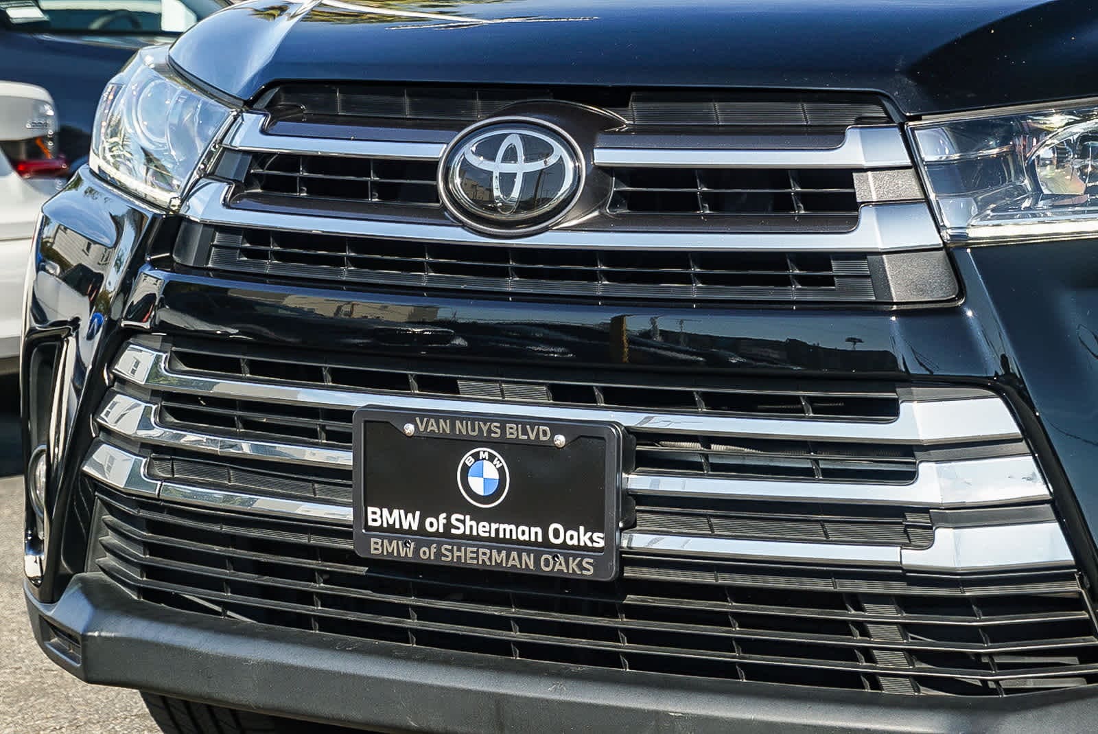 Thumbnail: 2017 Toyota Highlander - 8