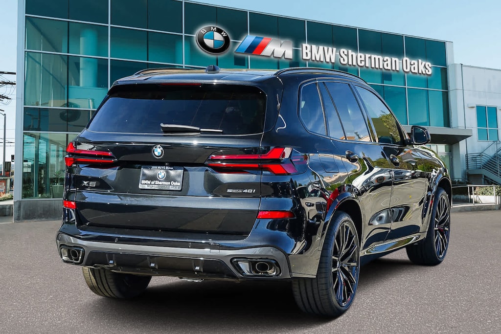 New 2026 BMW X5 sDrive40i SUV
