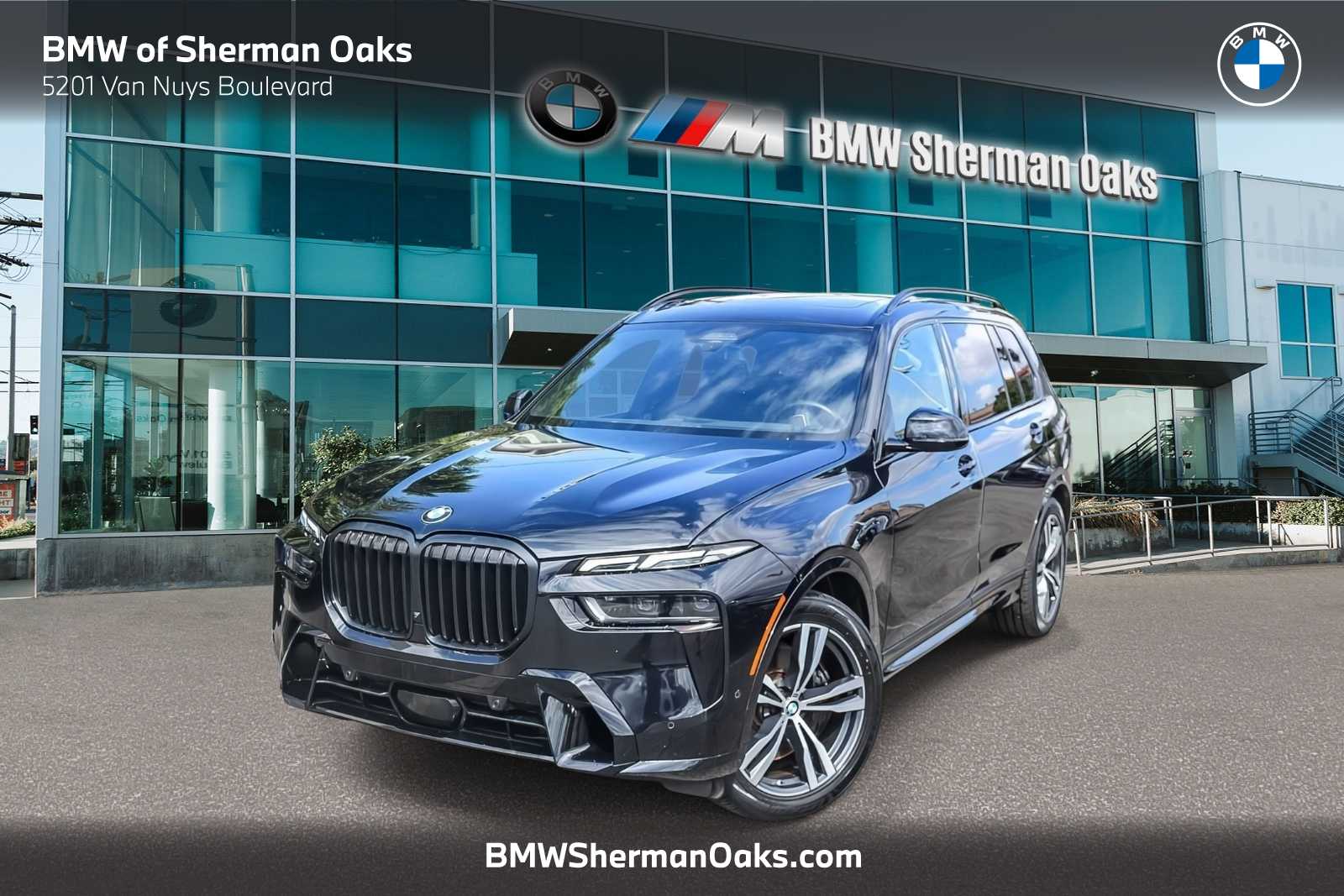 2023 BMW X7 SUV 