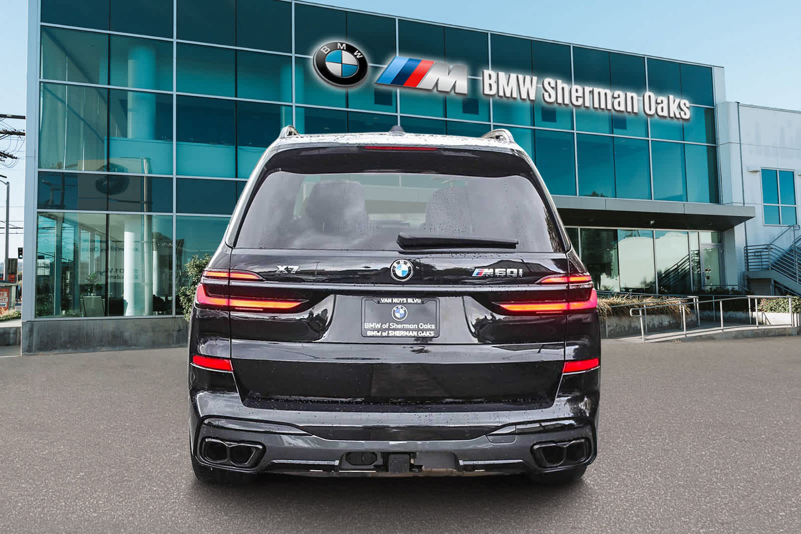 2026 BMW X7 M60i photo 4