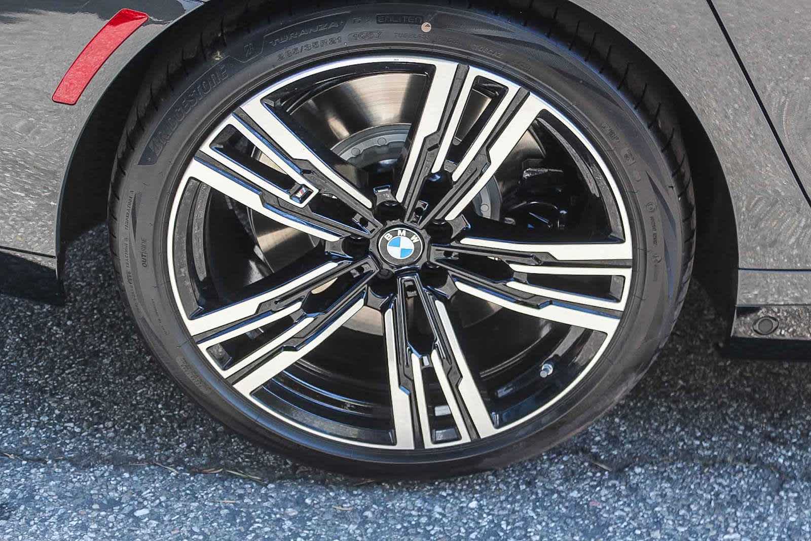 Thumbnail: 2026 BMW 7 Series - 8