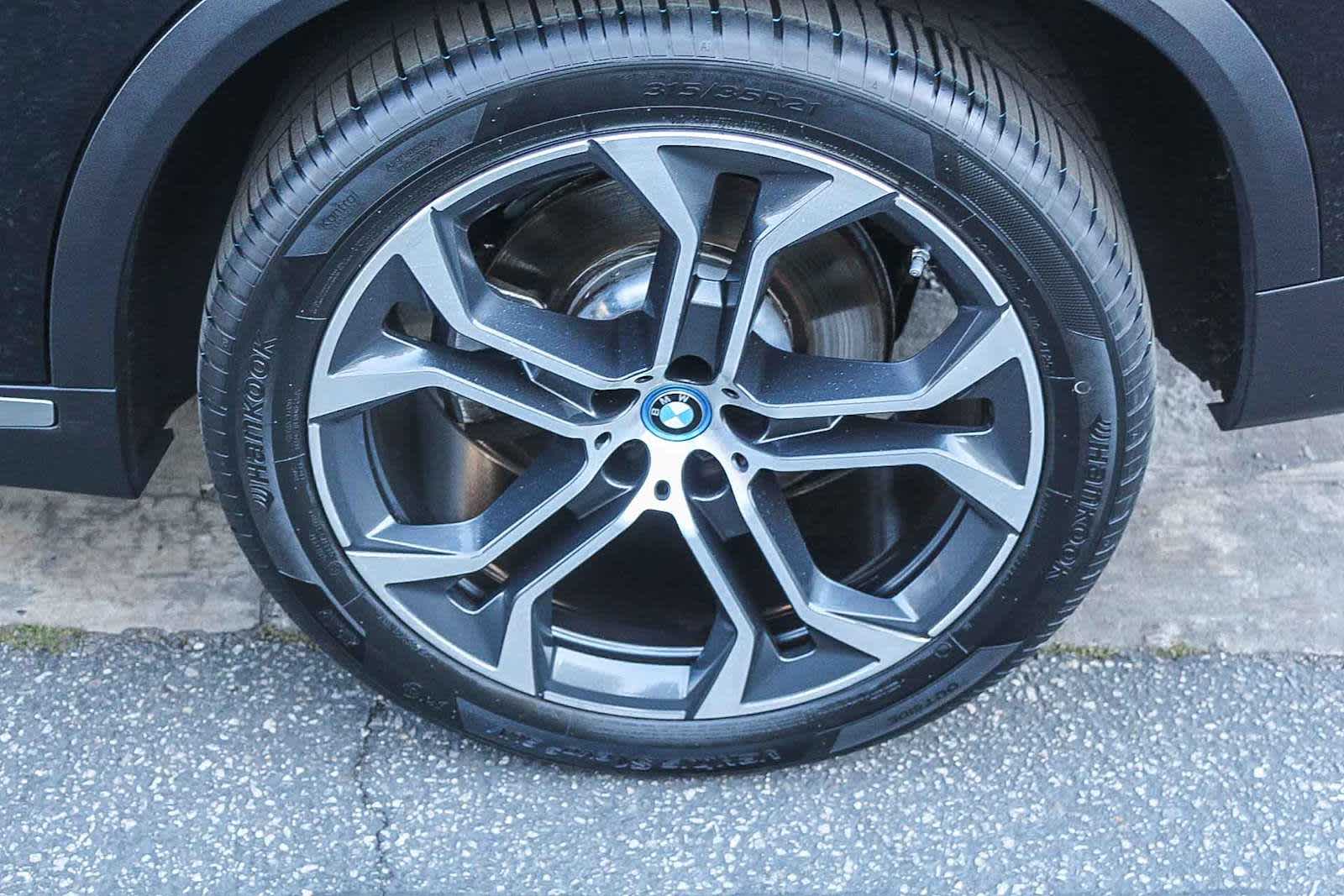 2023 BMW X5 PHEV xDrive45e photo 3