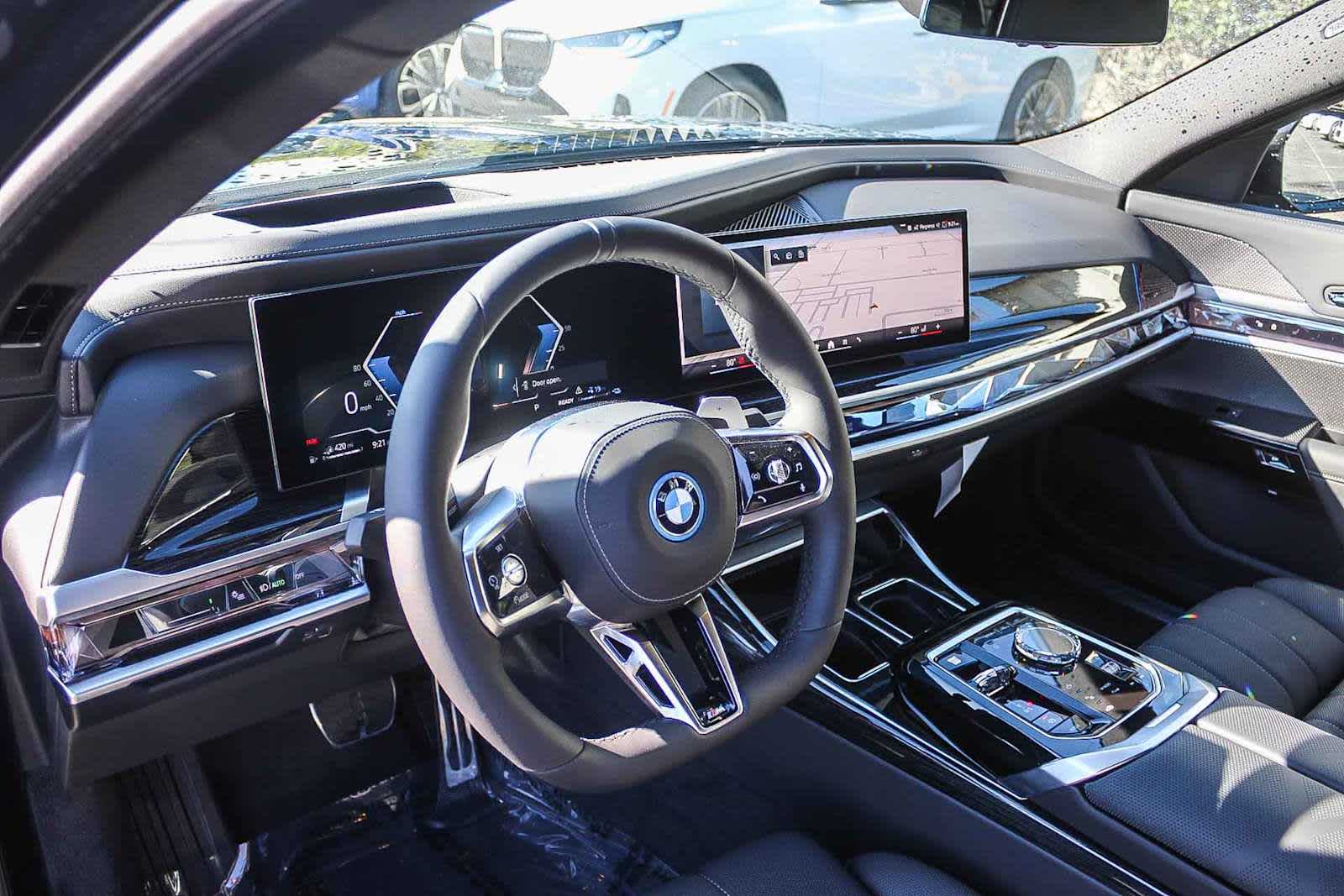 2026 BMW 7 Series 750e - Photo 17