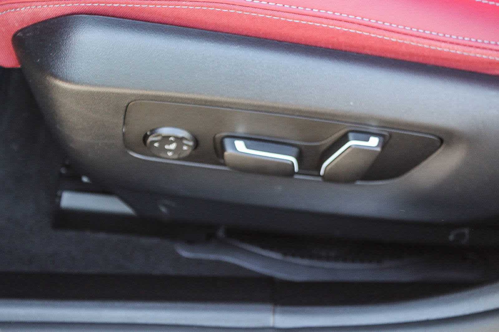 Thumbnail: 2026 BMW 5 Series - 21