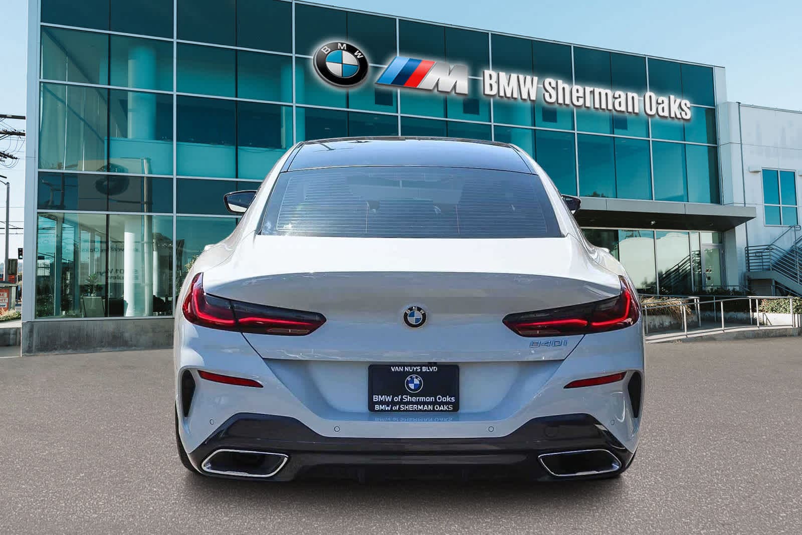 Thumbnail: 2023 BMW 8 Series - 5