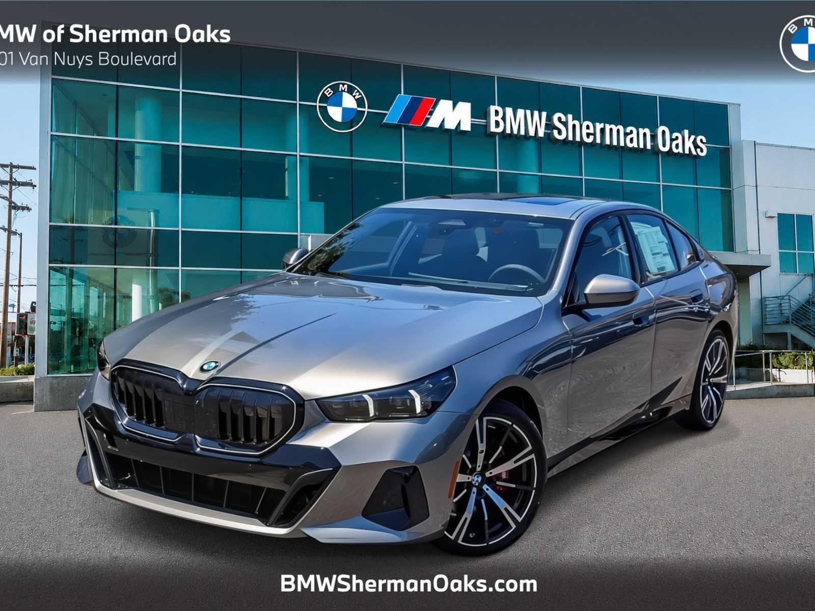Thumbnail: 2027 BMW 5 Series - 1