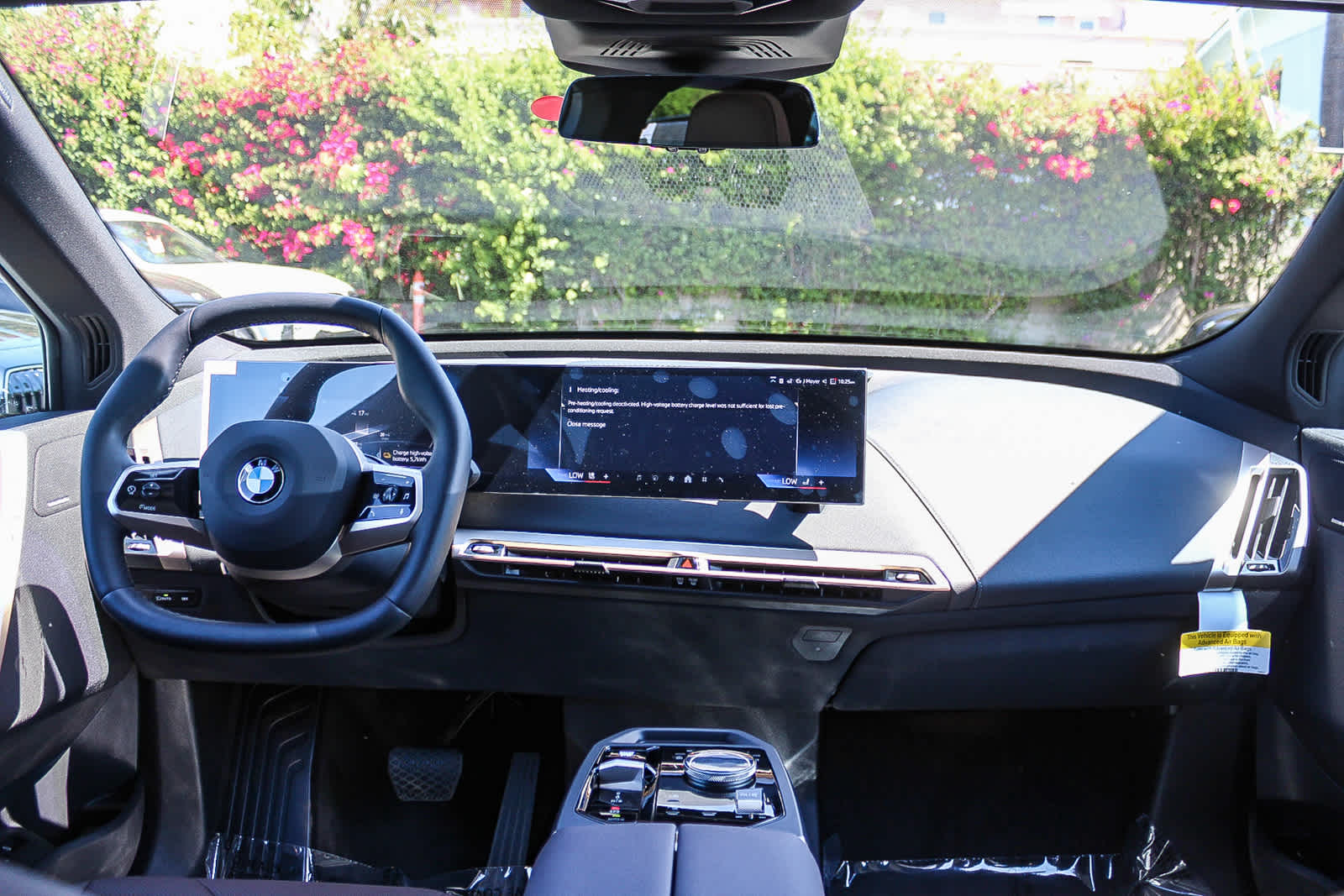 Thumbnail: 2026 BMW iX - 12