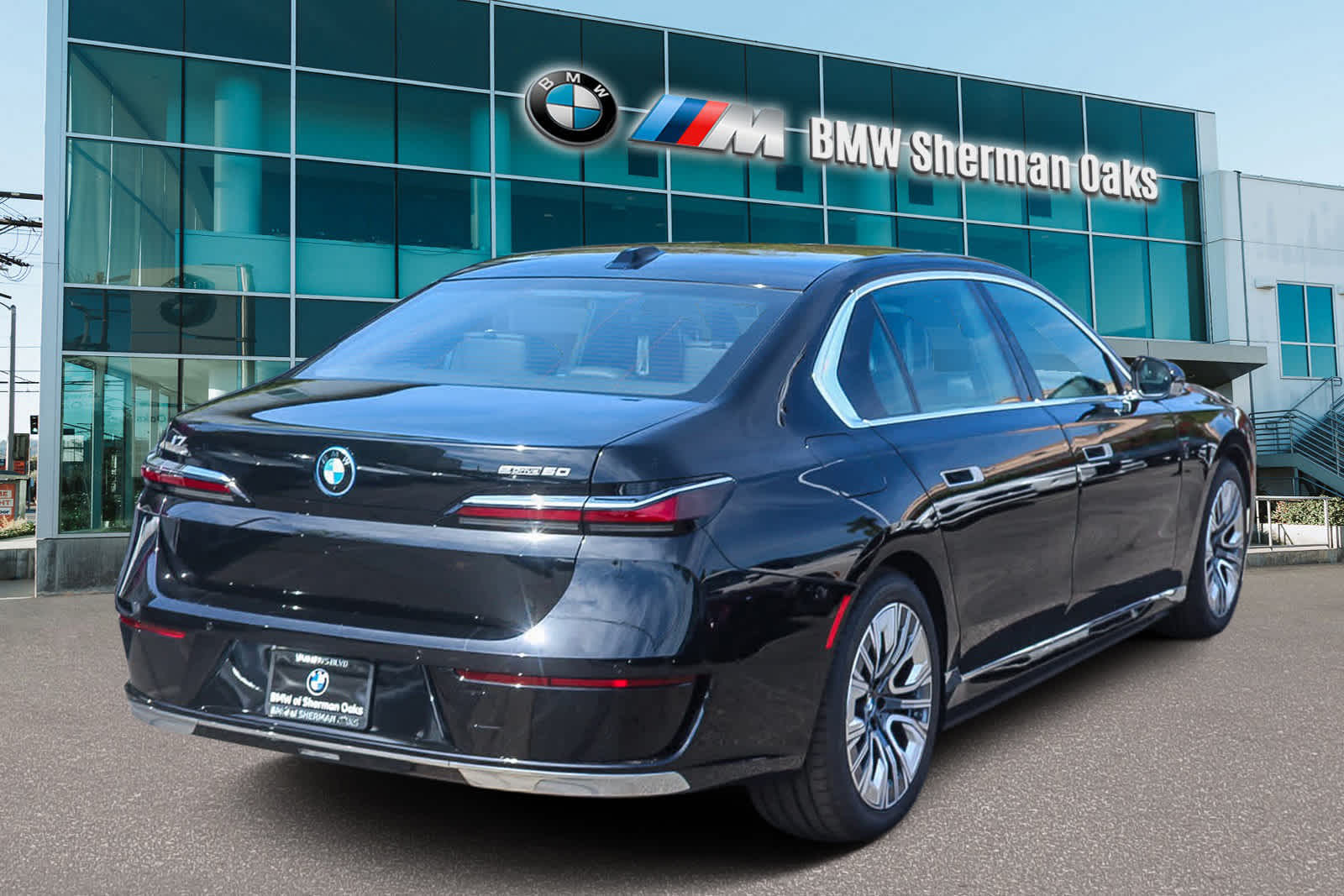Thumbnail: 2026 BMW i7 - 4