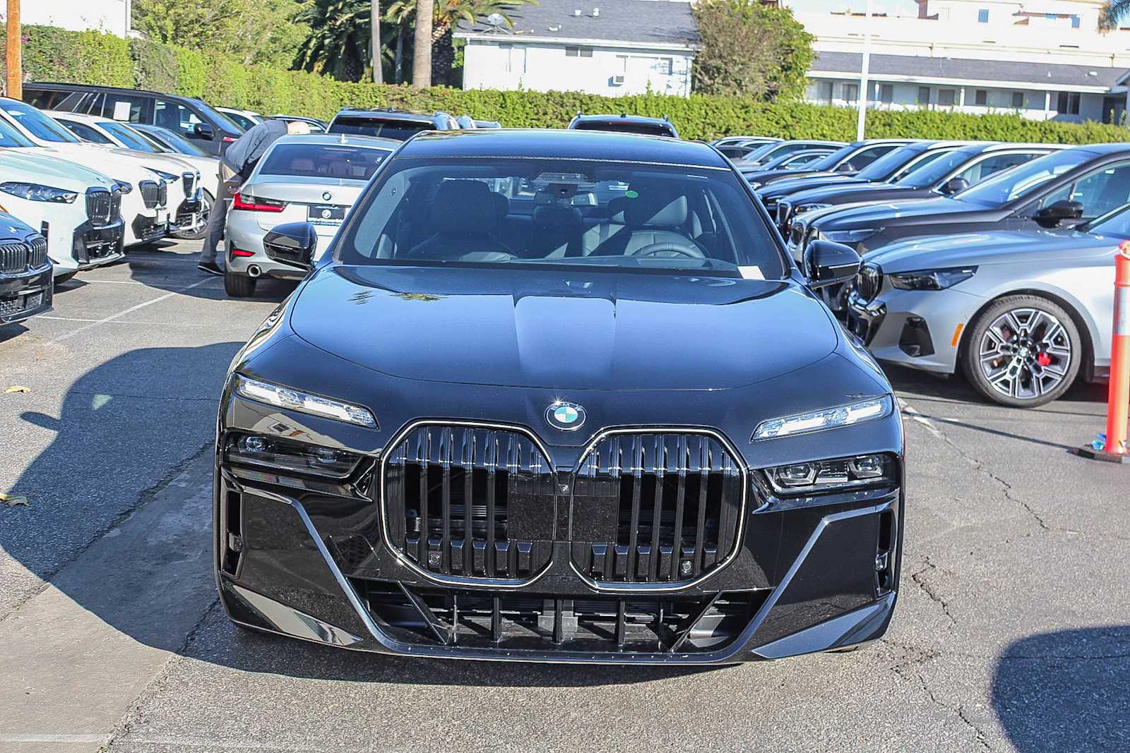 Thumbnail: 2026 BMW 7 Series - 3