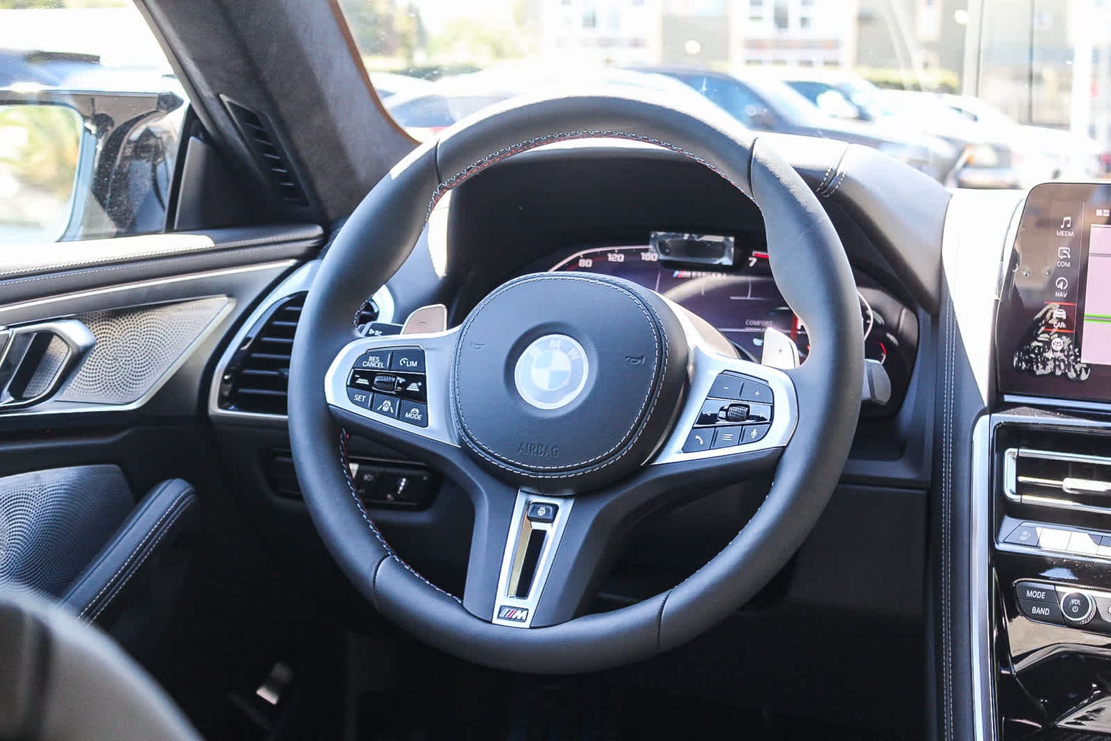 Thumbnail: 2026 BMW 8 Series - 15