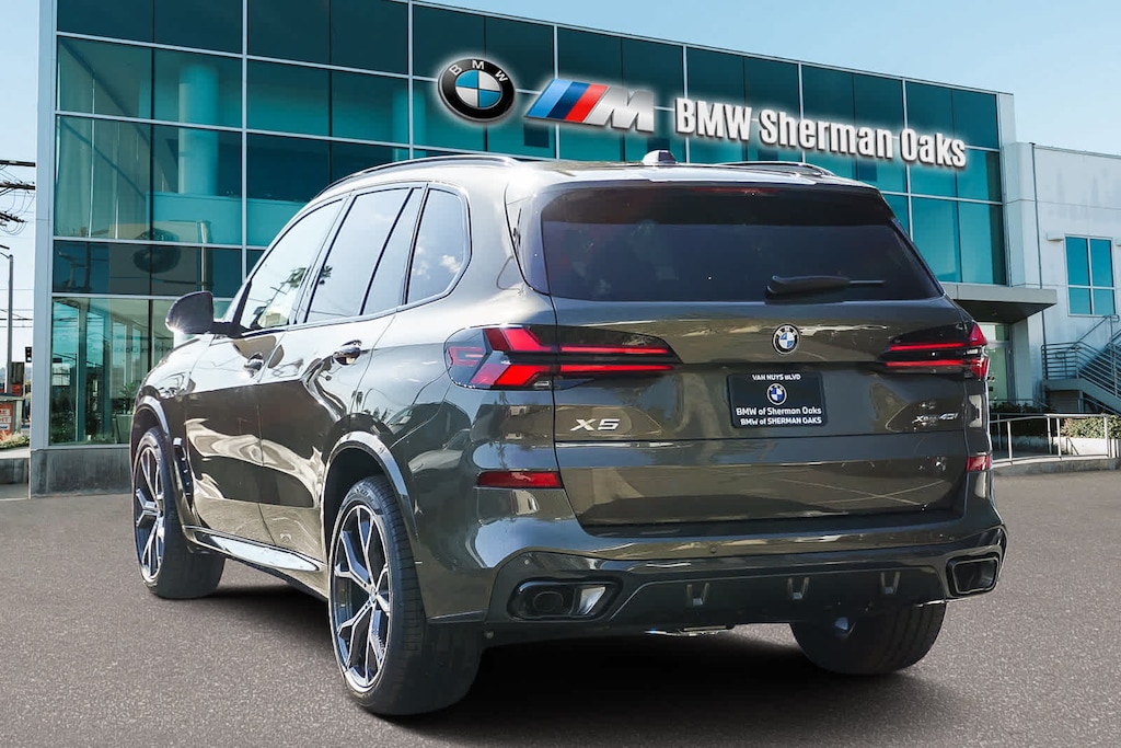 New 2026 BMW X5 xDrive40i SUV