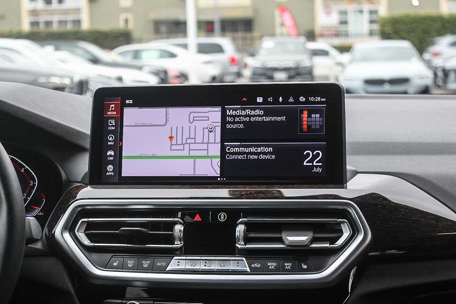Thumbnail: 2022 BMW X4 - 14