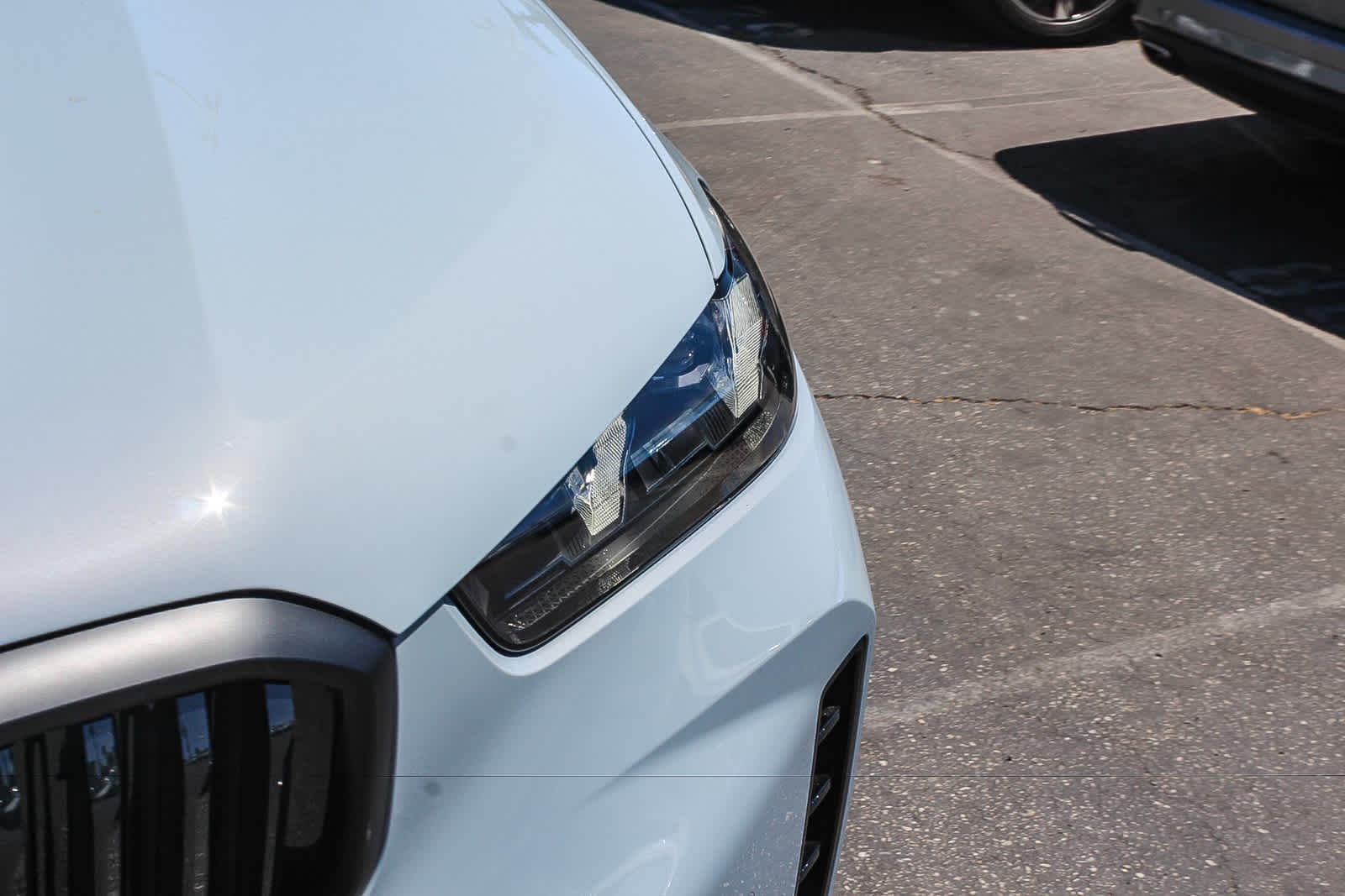 Thumbnail: 2026 BMW X5 - 10