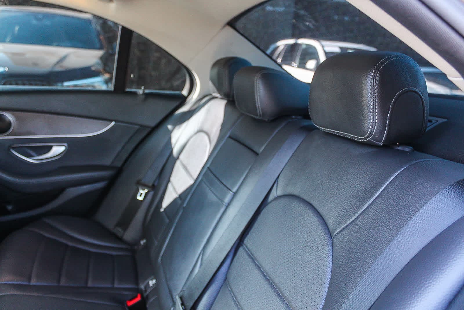 Thumbnail: 2019 Mercedes-Benz C-Class - 18