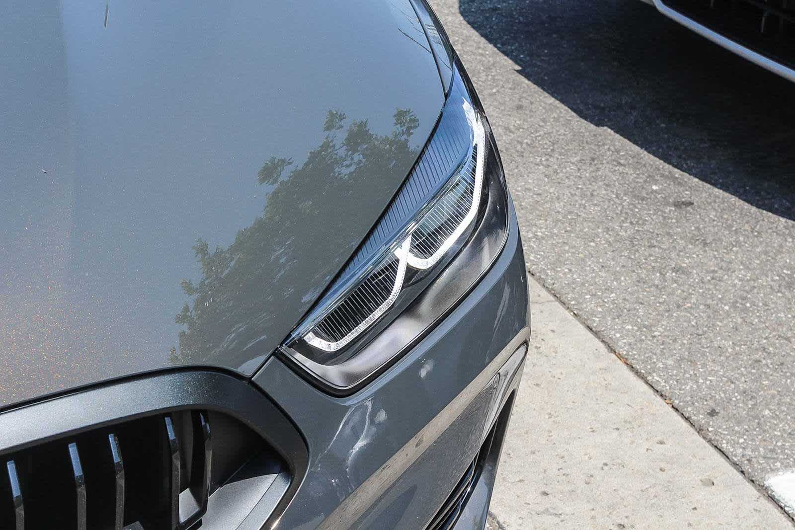 Thumbnail: 2026 BMW 8 Series - 10