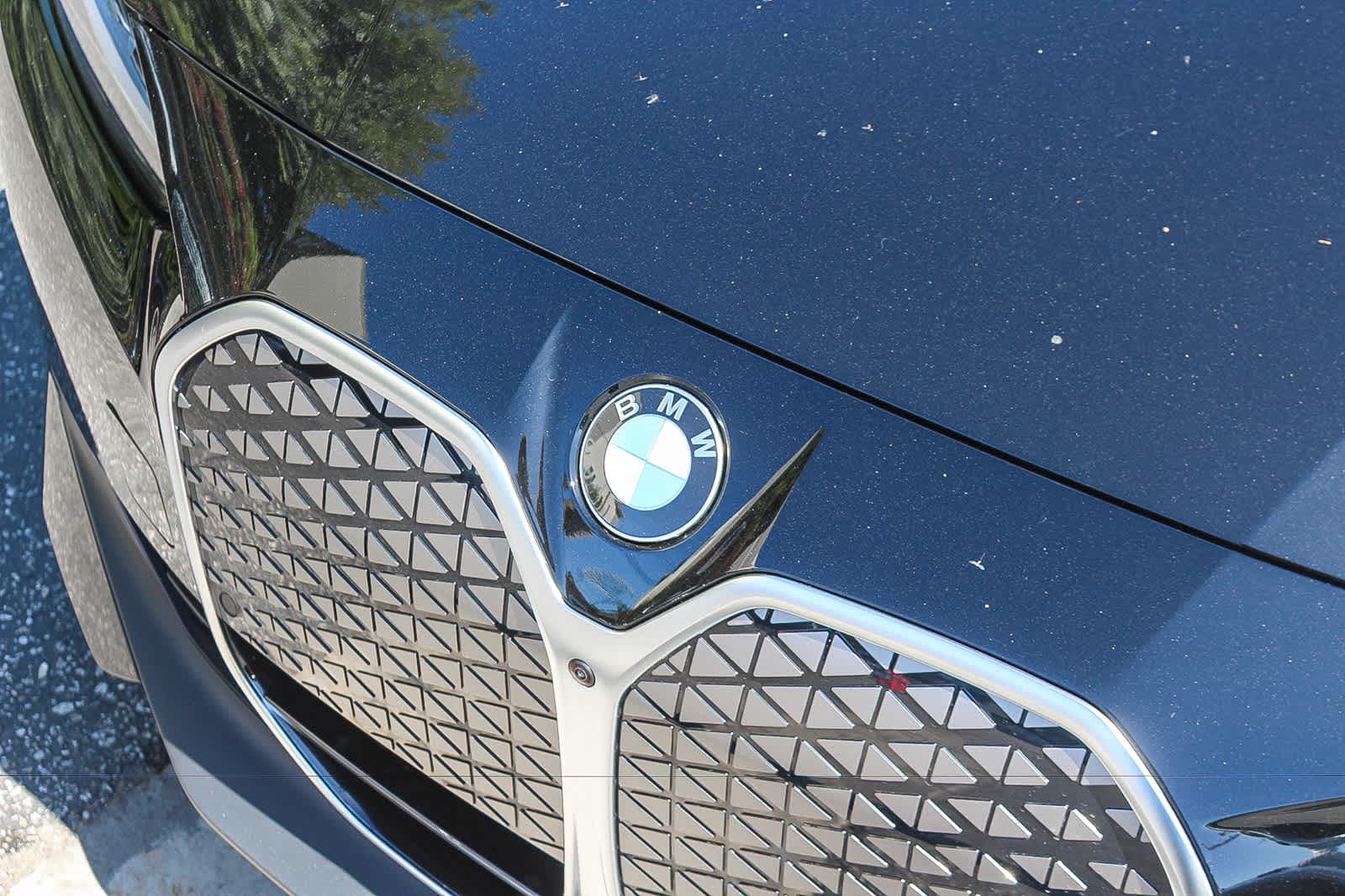 Thumbnail: 2026 BMW i4 - 13