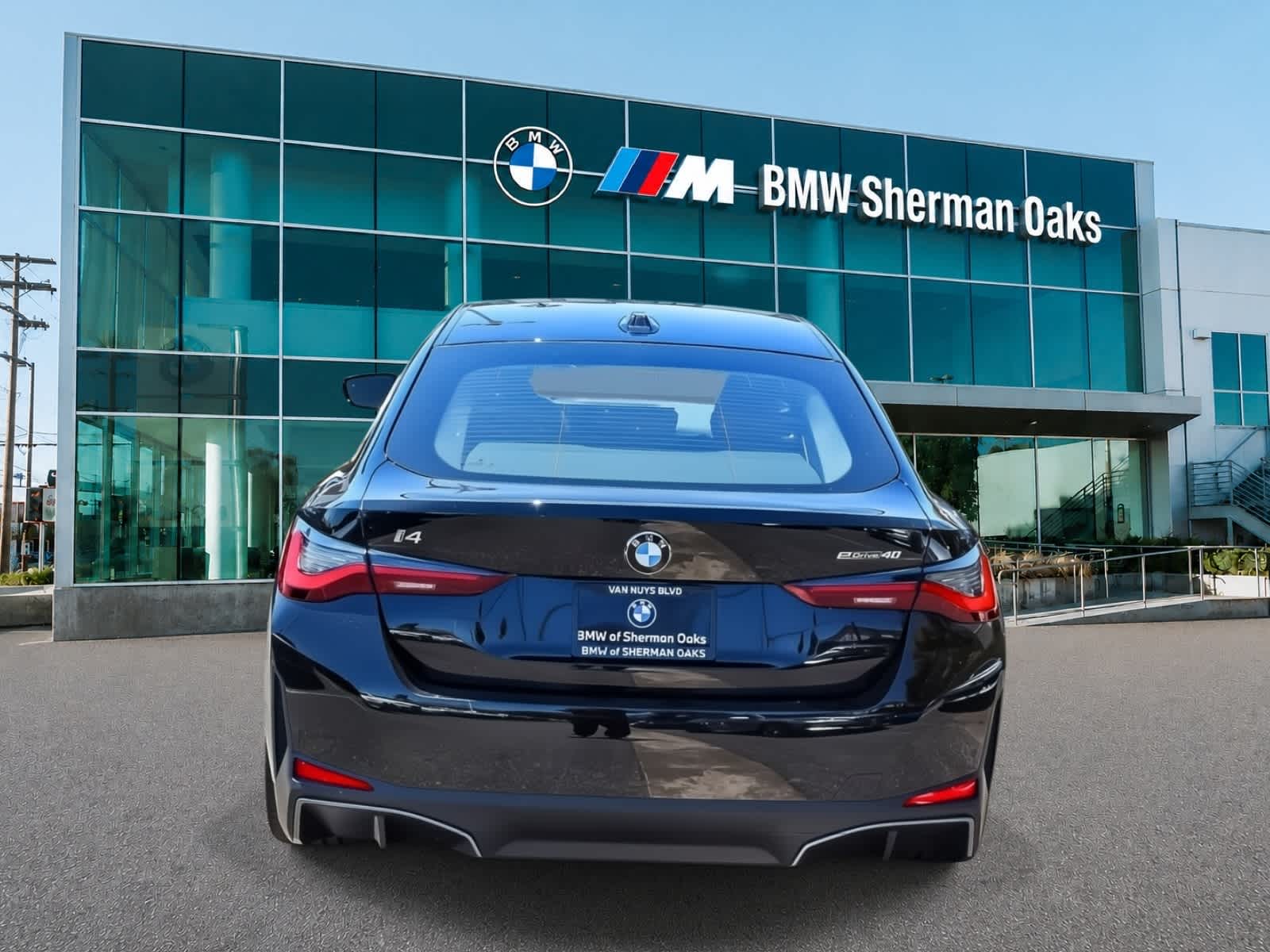 Thumbnail: 2026 BMW i4 - 5