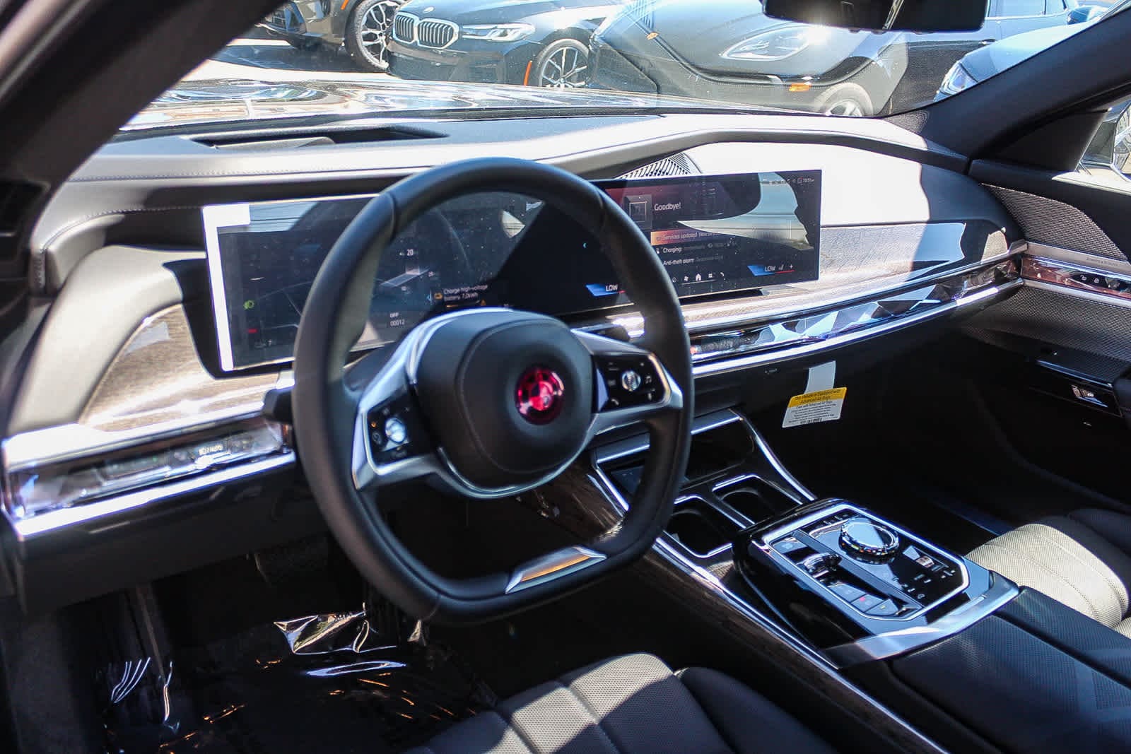 Thumbnail: 2026 BMW i7 - 17