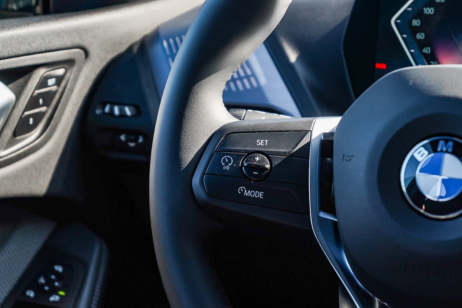 Thumbnail: 2025 BMW 2 Series - 16