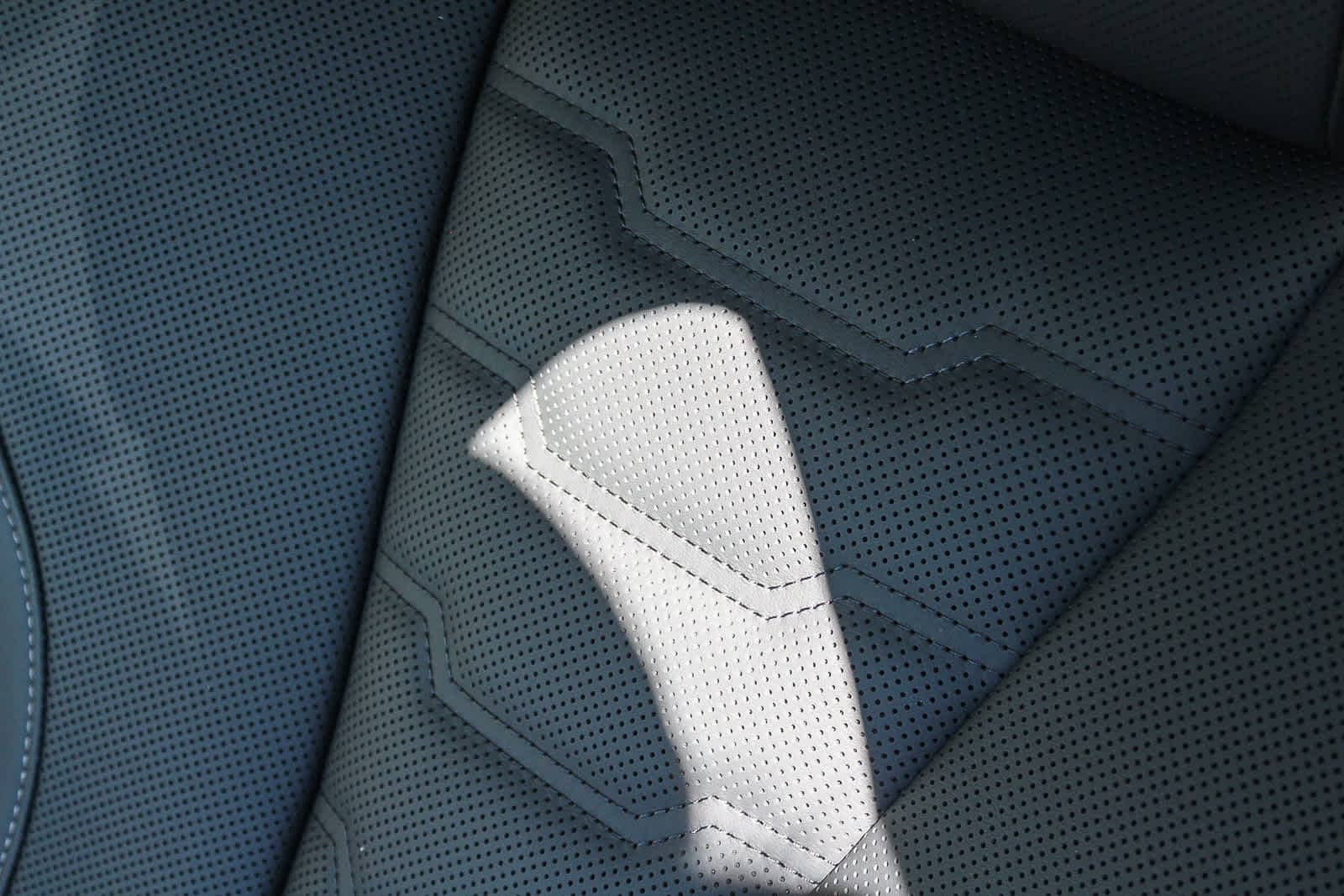 Thumbnail: 2026 BMW 8 Series - 24