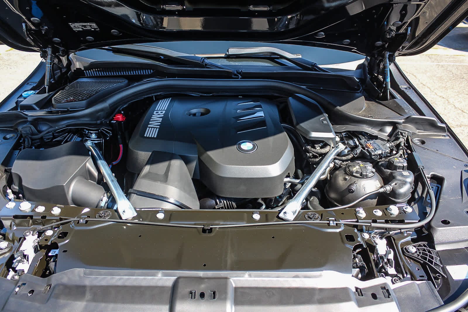 Thumbnail: 2026 BMW 5 Series - 26