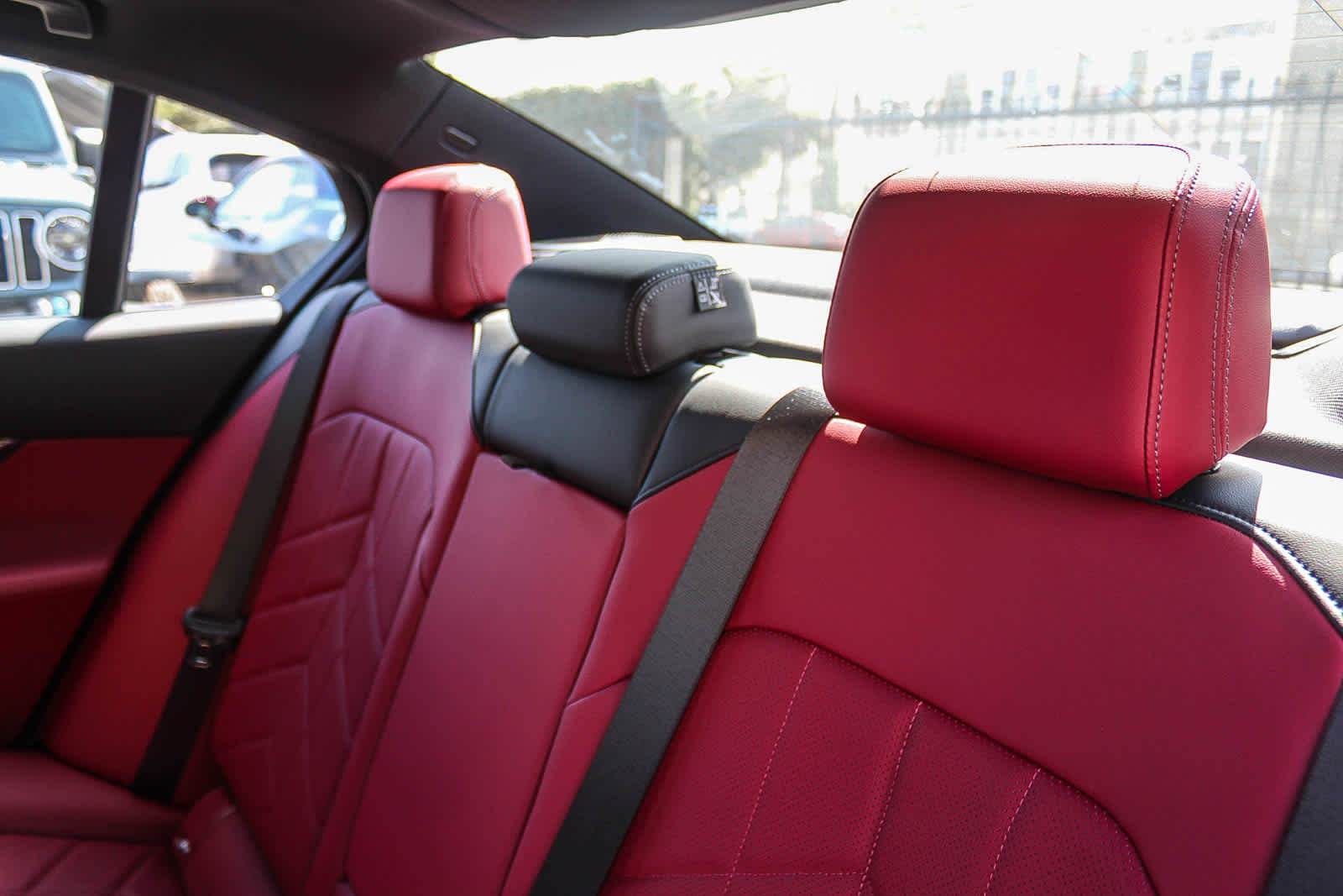 Thumbnail: 2025 BMW i5 - 18