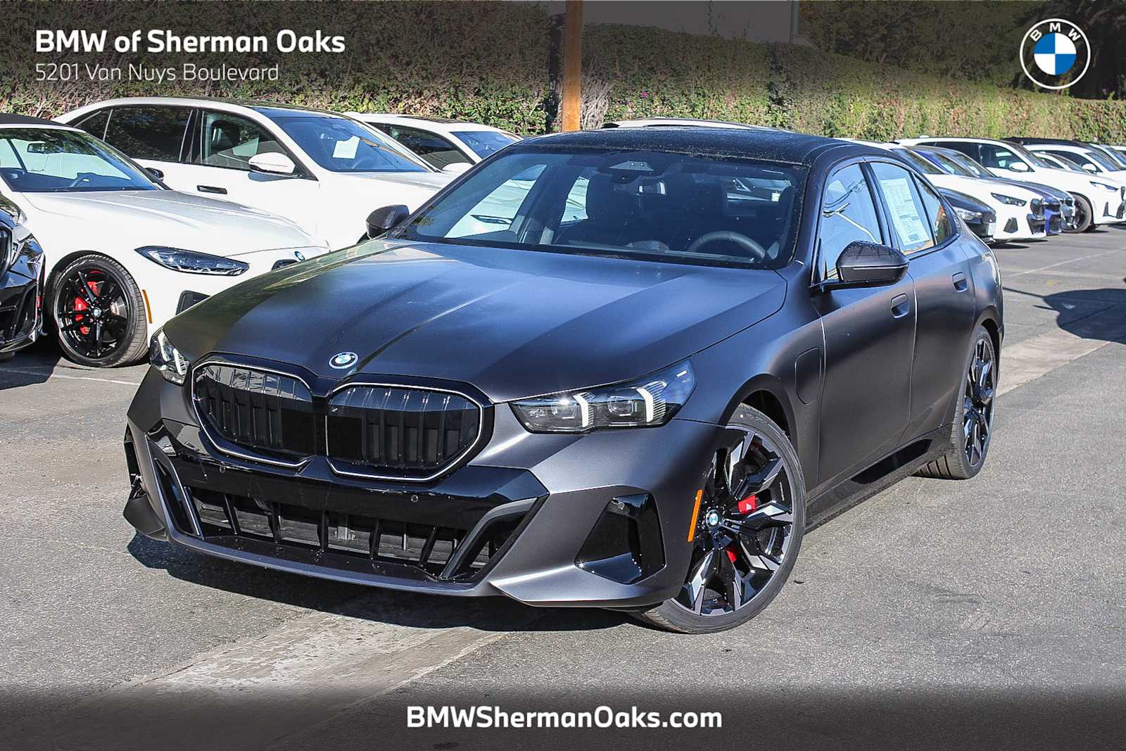 Thumbnail: 2026 BMW 5 Series - 1