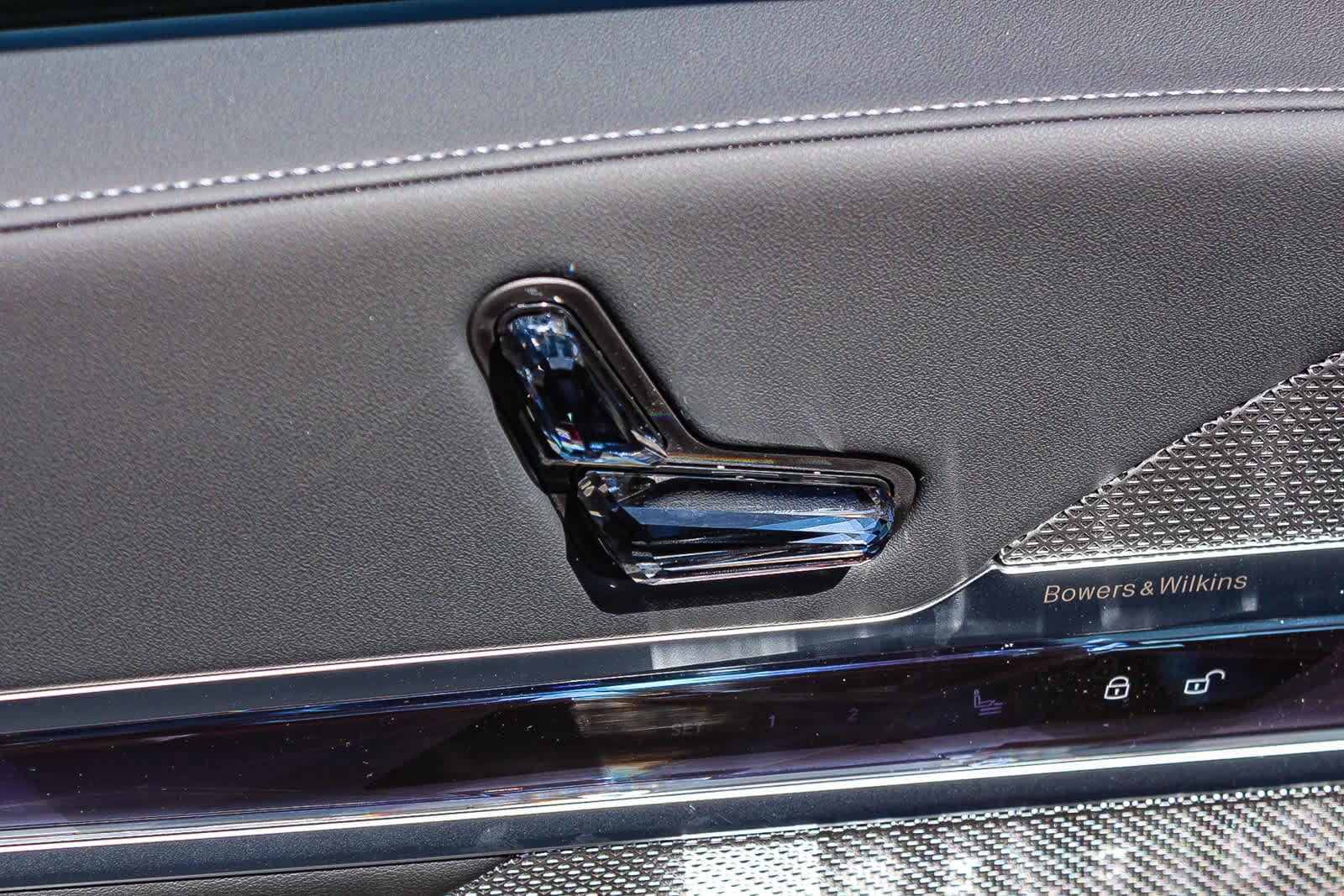 Thumbnail: 2026 BMW i7 - 21