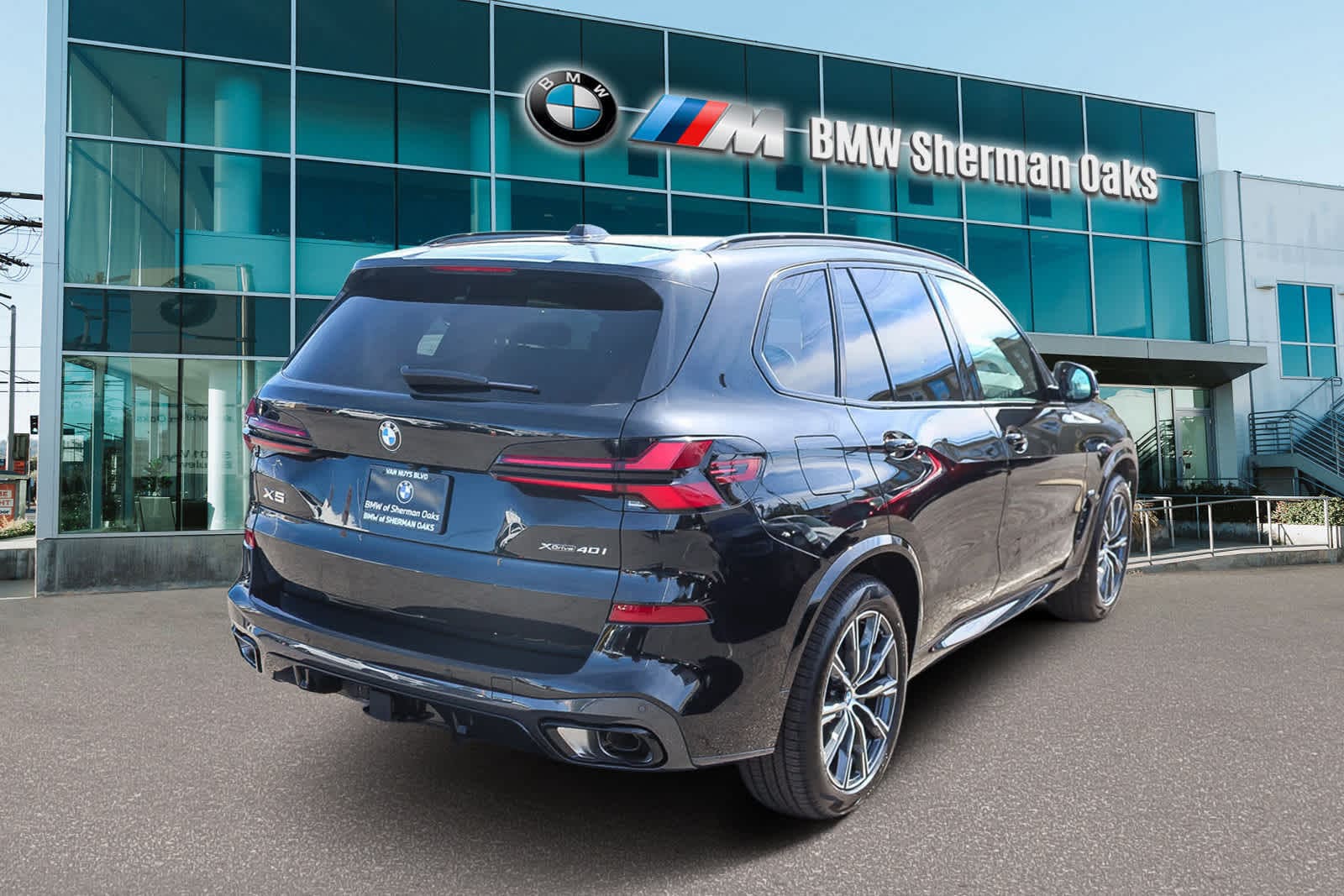 Thumbnail: 2026 BMW X5 - 4