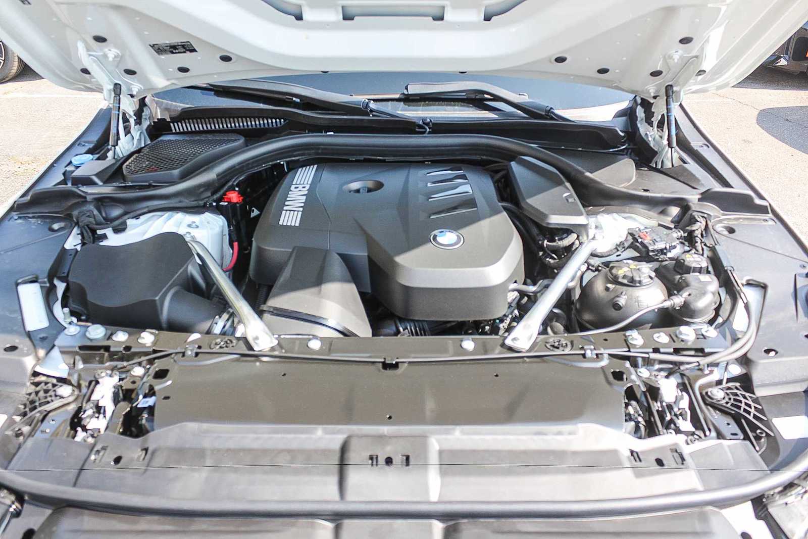 Thumbnail: 2026 BMW 5 Series - 26