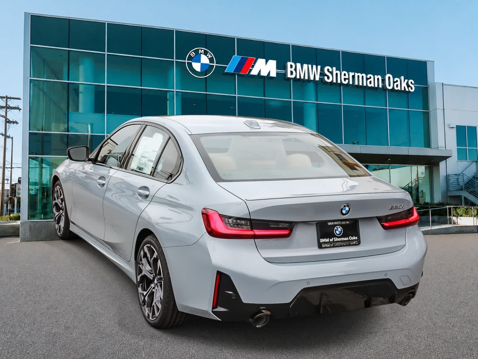 Thumbnail: 2026 BMW 3 Series - 6