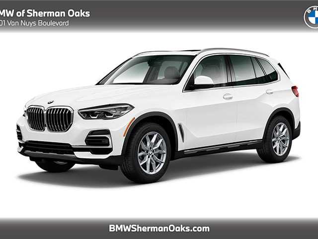 2022 BMW X5 sDrive40i Hero Image
