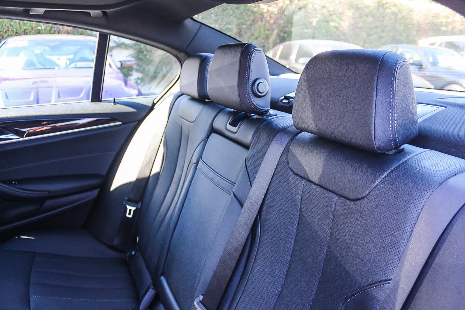 Thumbnail: 2023 BMW 5 Series - 18