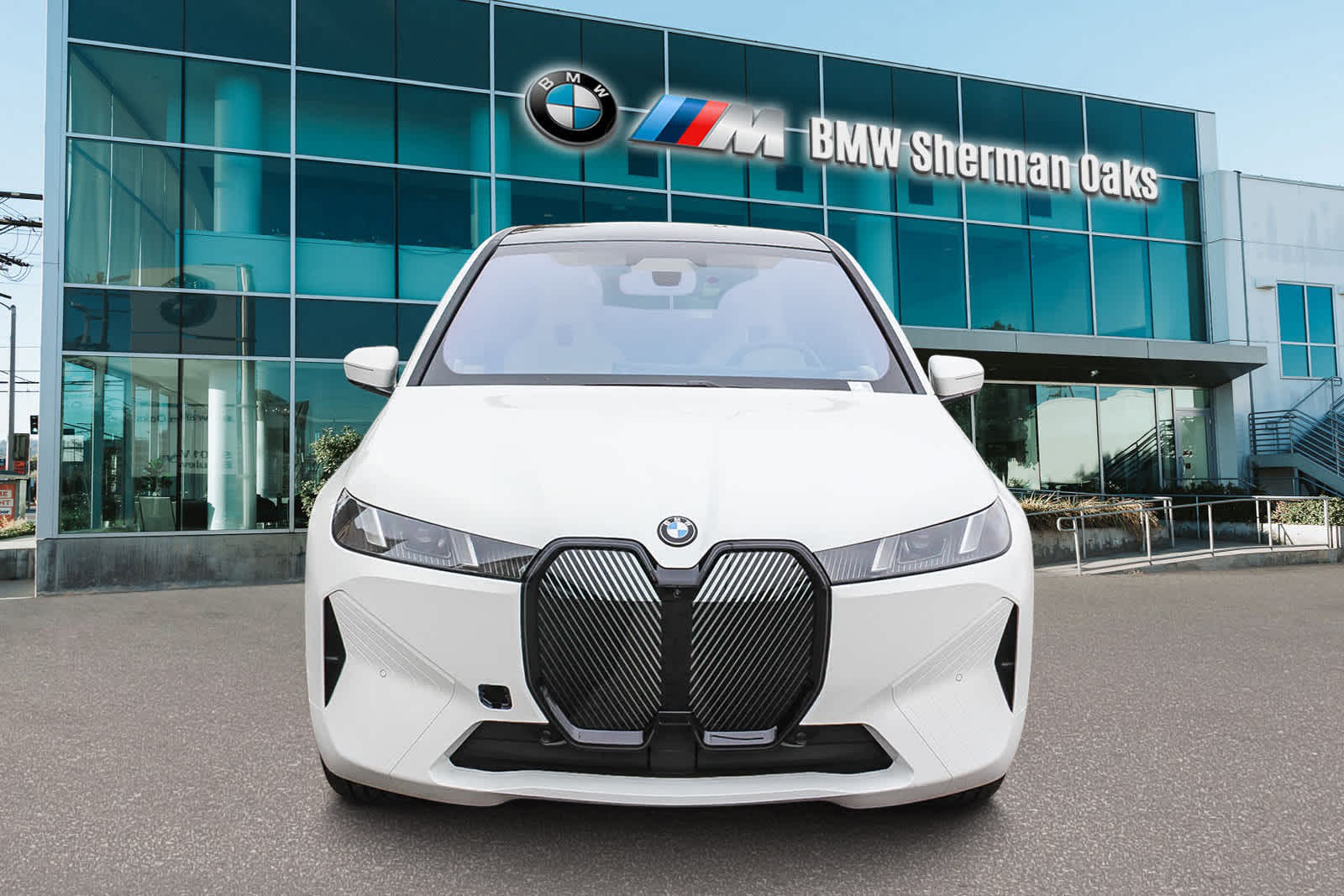 Thumbnail: 2026 BMW iX - 2