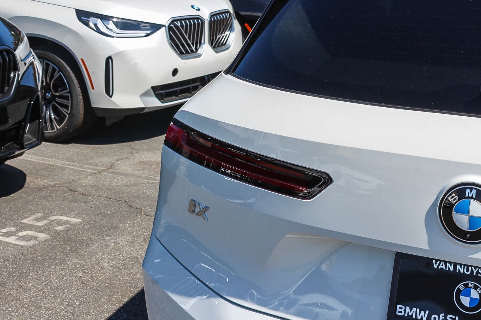 Thumbnail: 2026 BMW iX - 7