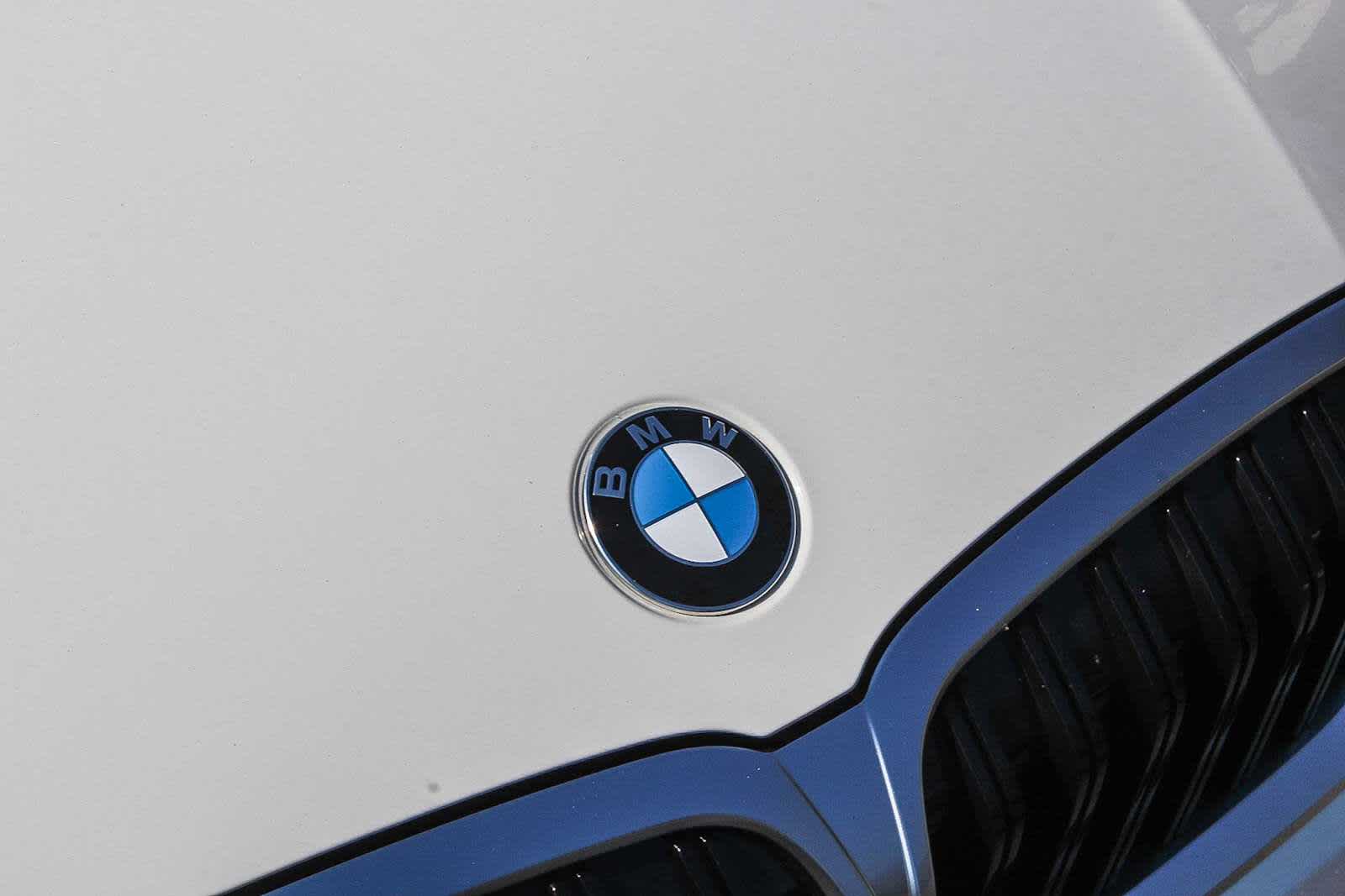 Thumbnail: 2025 BMW 3 Series - 11