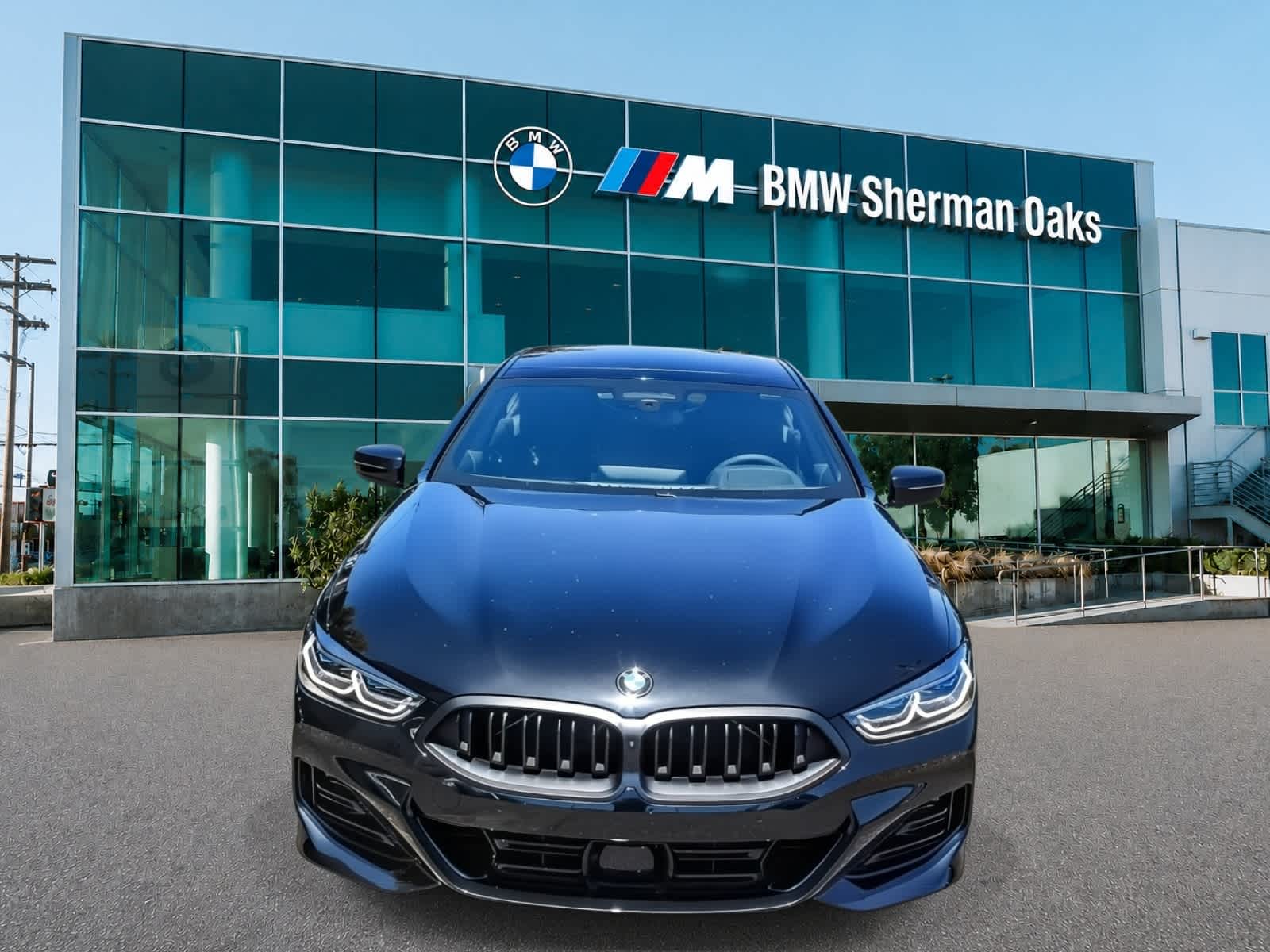 Thumbnail: 2026 BMW 8 Series - 2