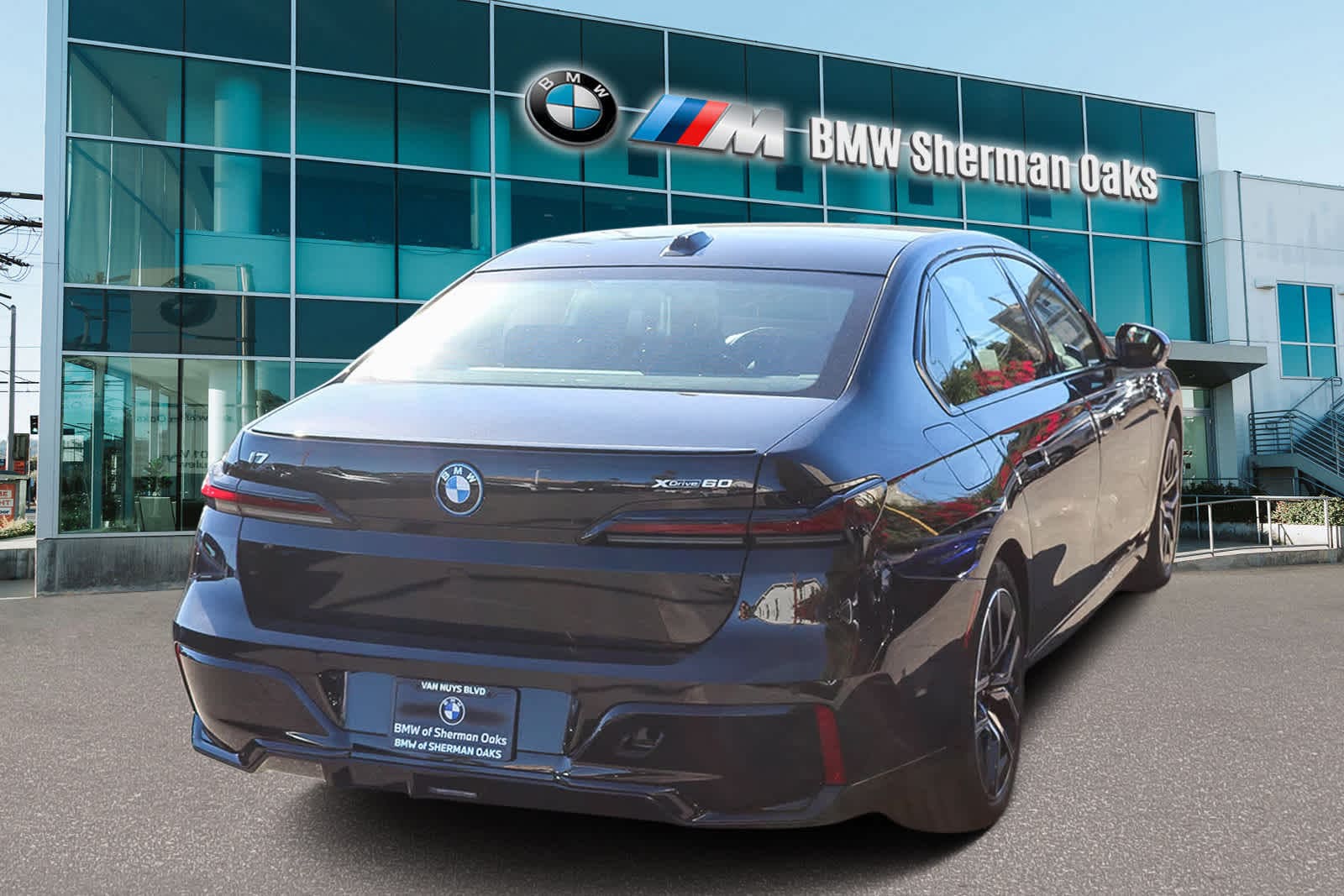 Thumbnail: 2026 BMW i7 - 4