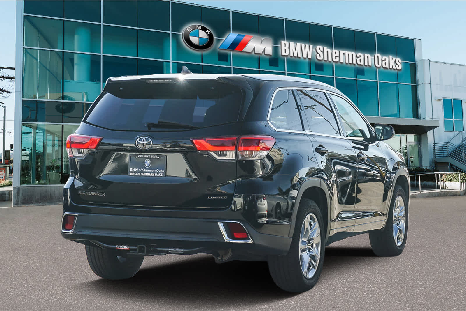 Thumbnail: 2017 Toyota Highlander - 4