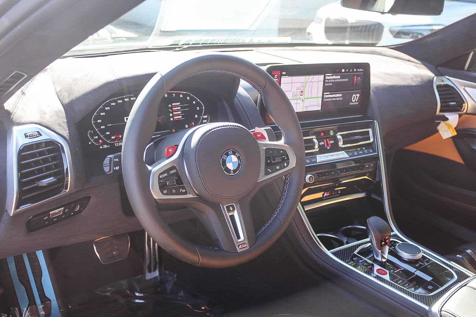 Thumbnail: 2025 BMW M8 - 17