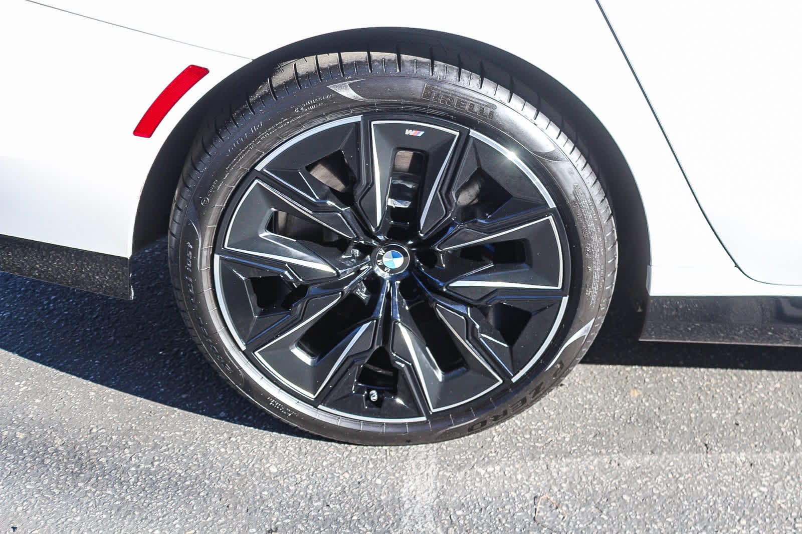 Thumbnail: 2025 BMW 7 Series - 8