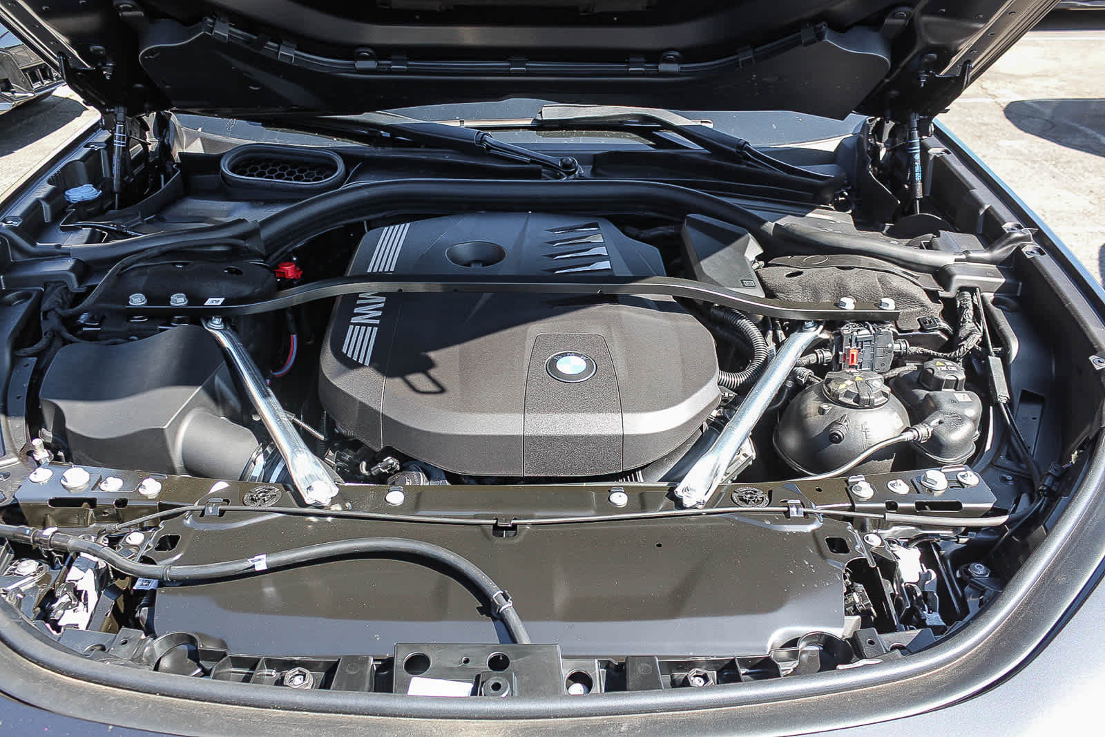 Thumbnail: 2026 BMW 7 Series - 26