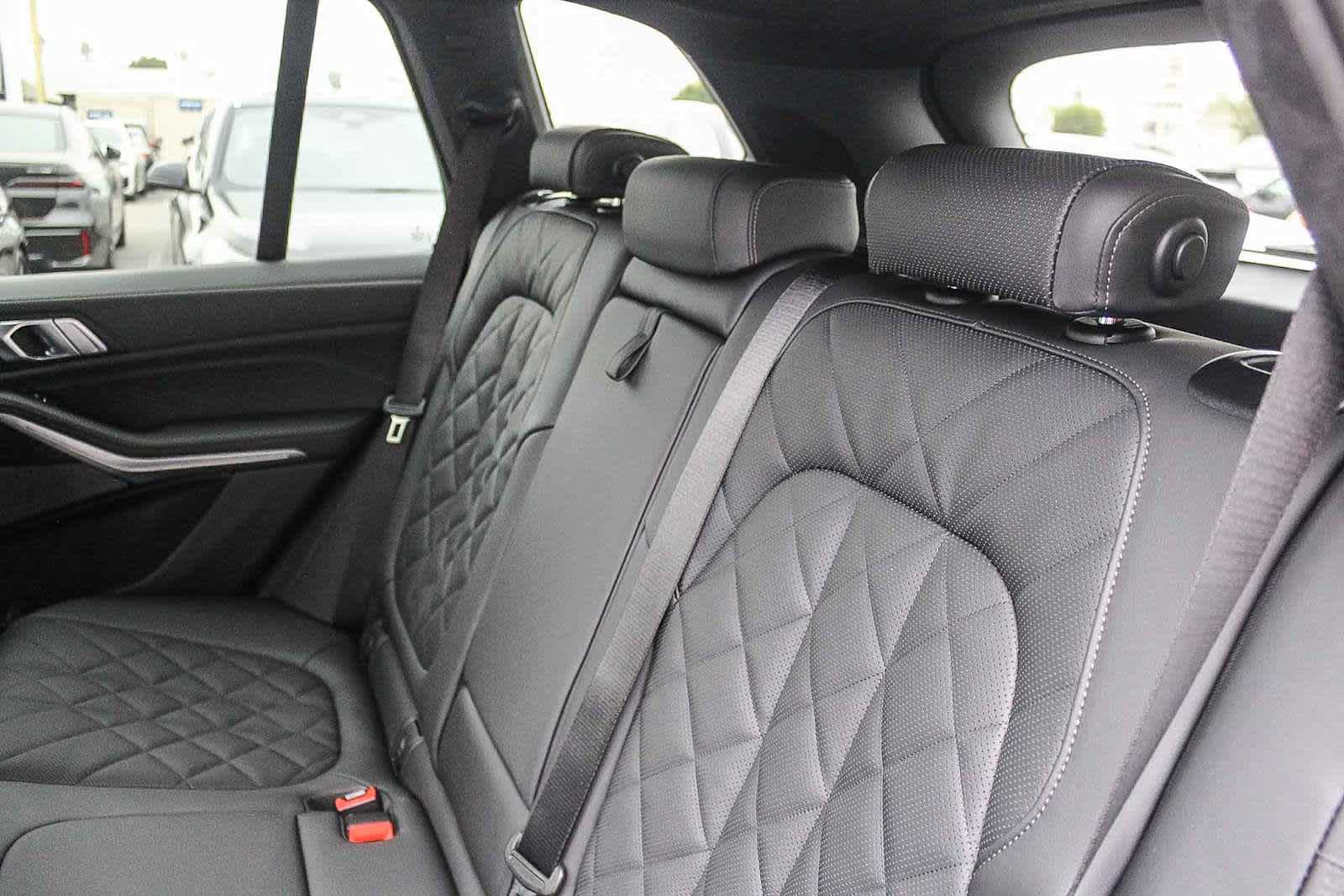 Thumbnail: 2026 BMW X5 - 18