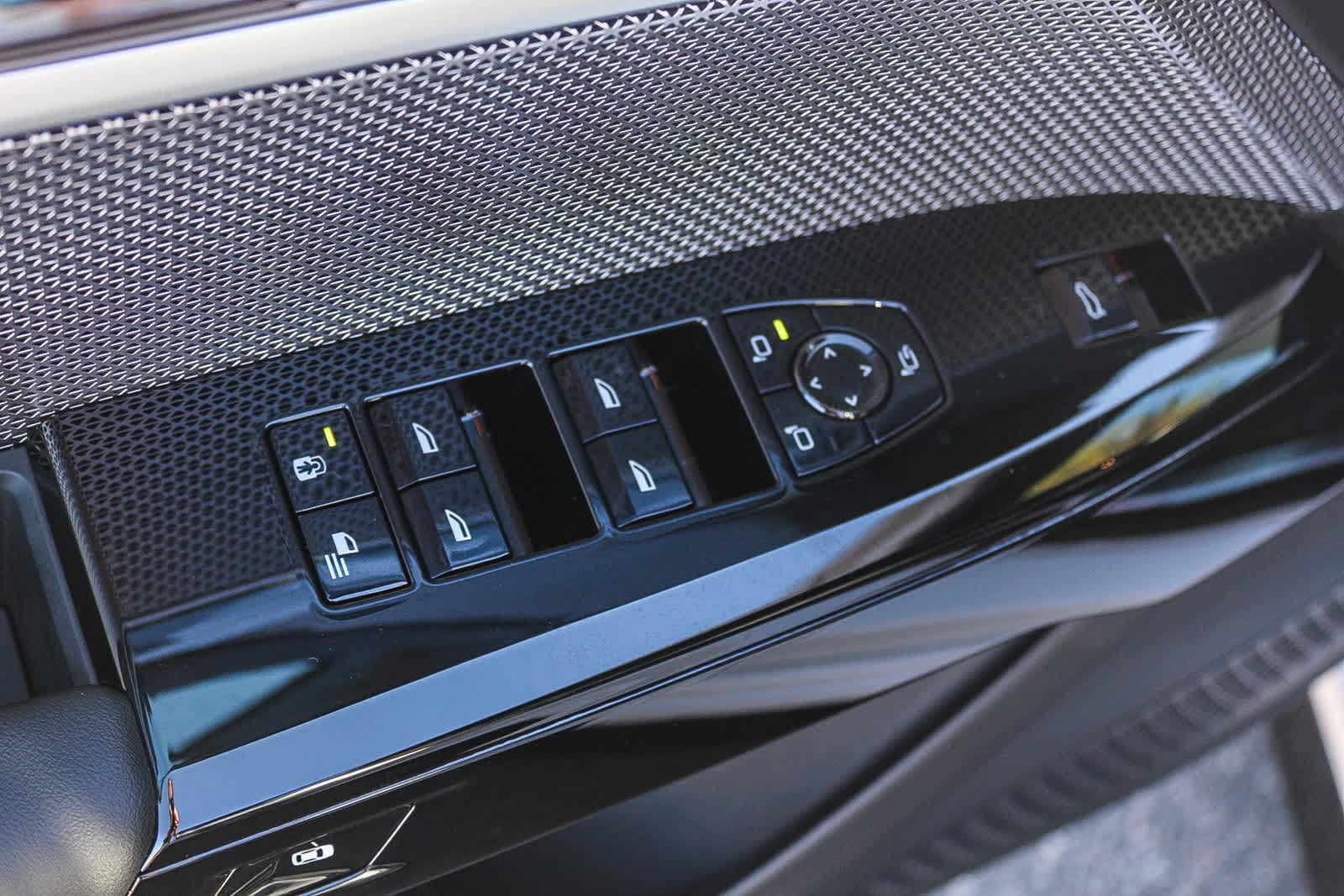 Thumbnail: 2025 BMW 7 Series - 20