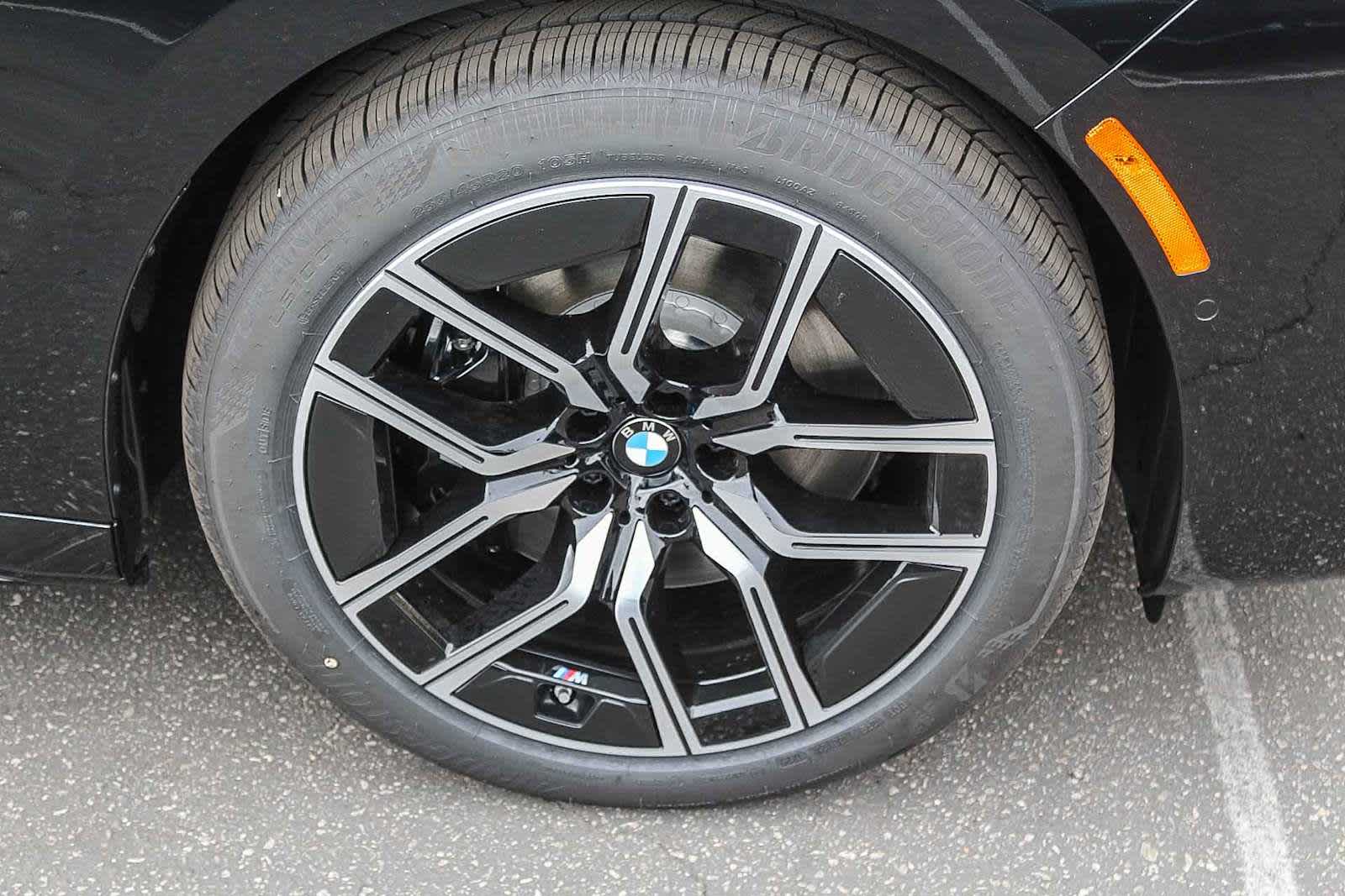 Thumbnail: 2026 BMW i7 - 9